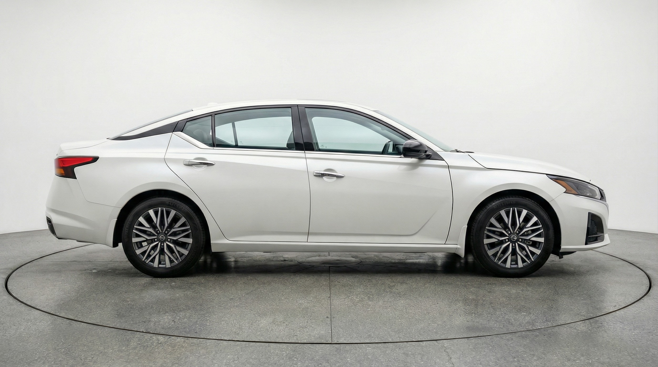 Thumbnail: 2025 Nissan Altima - 8