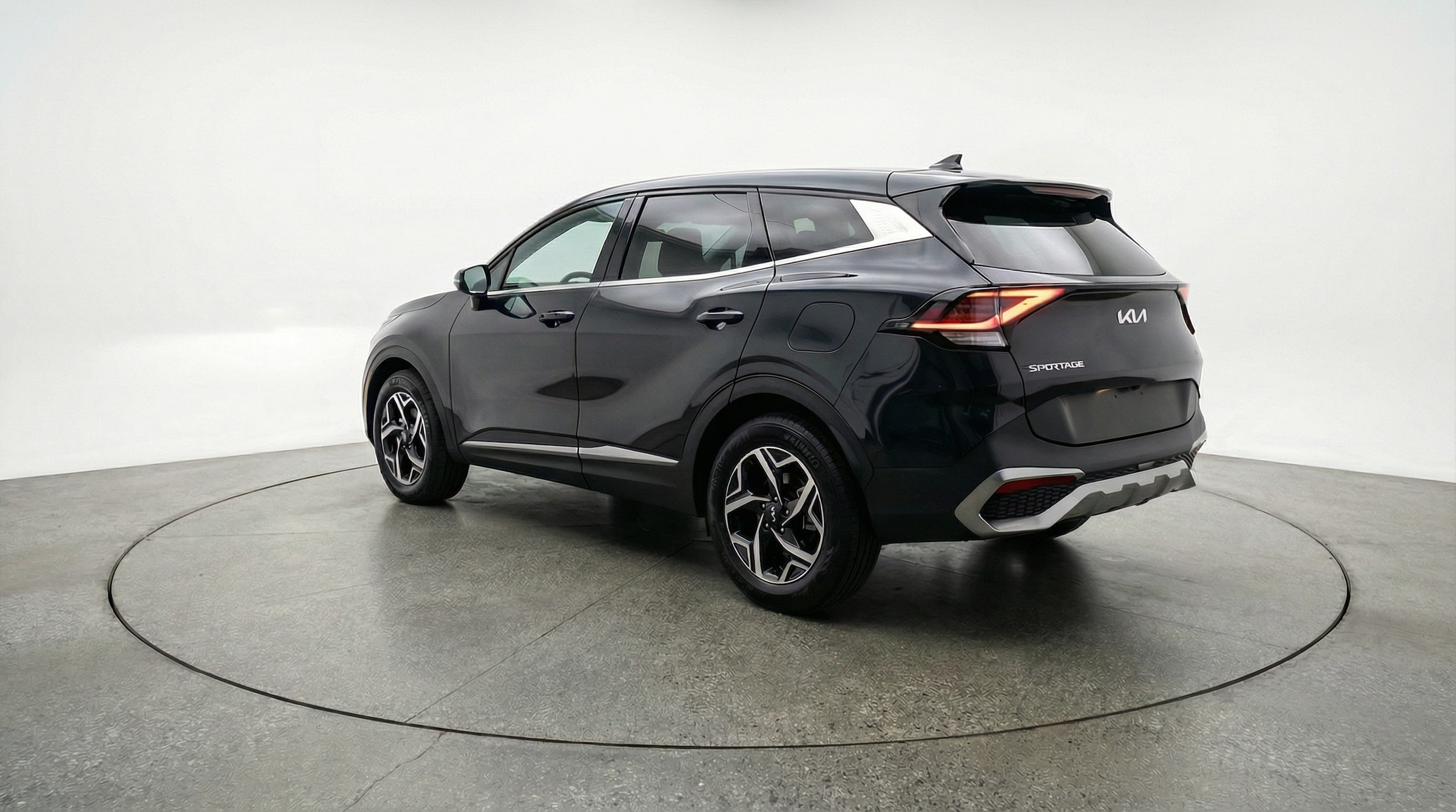 Thumbnail: 2025 Kia Sportage - 5