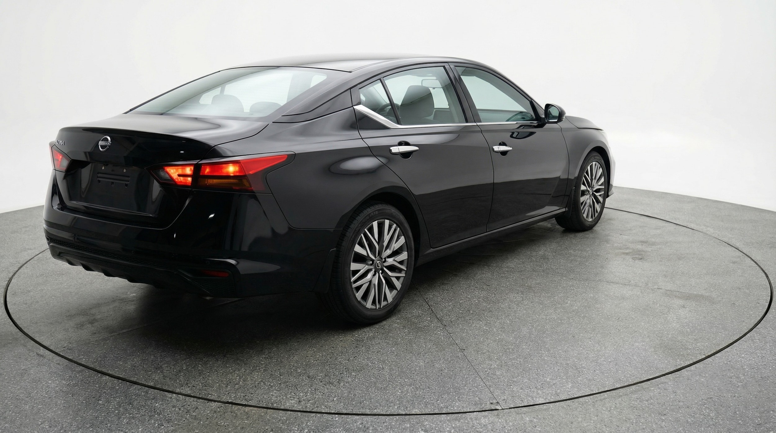 Thumbnail: 2025 Nissan Altima - 7