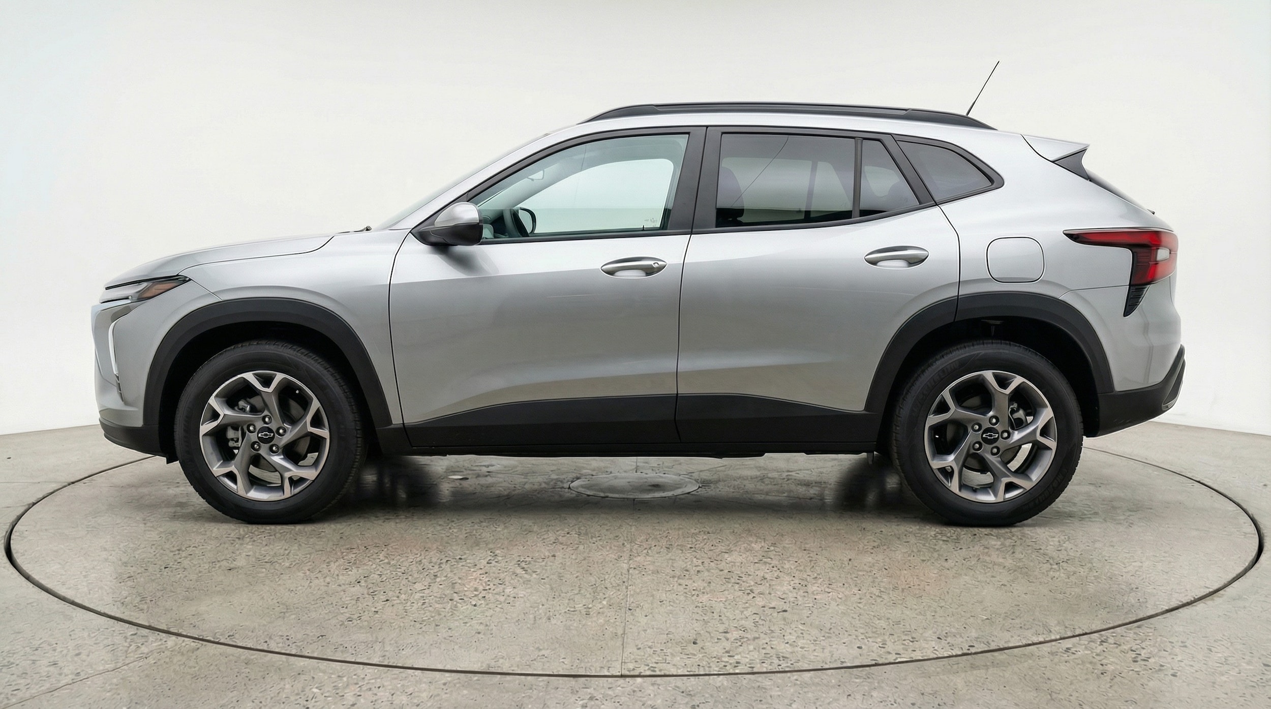 Thumbnail: 2025 Chevrolet Trax - 4