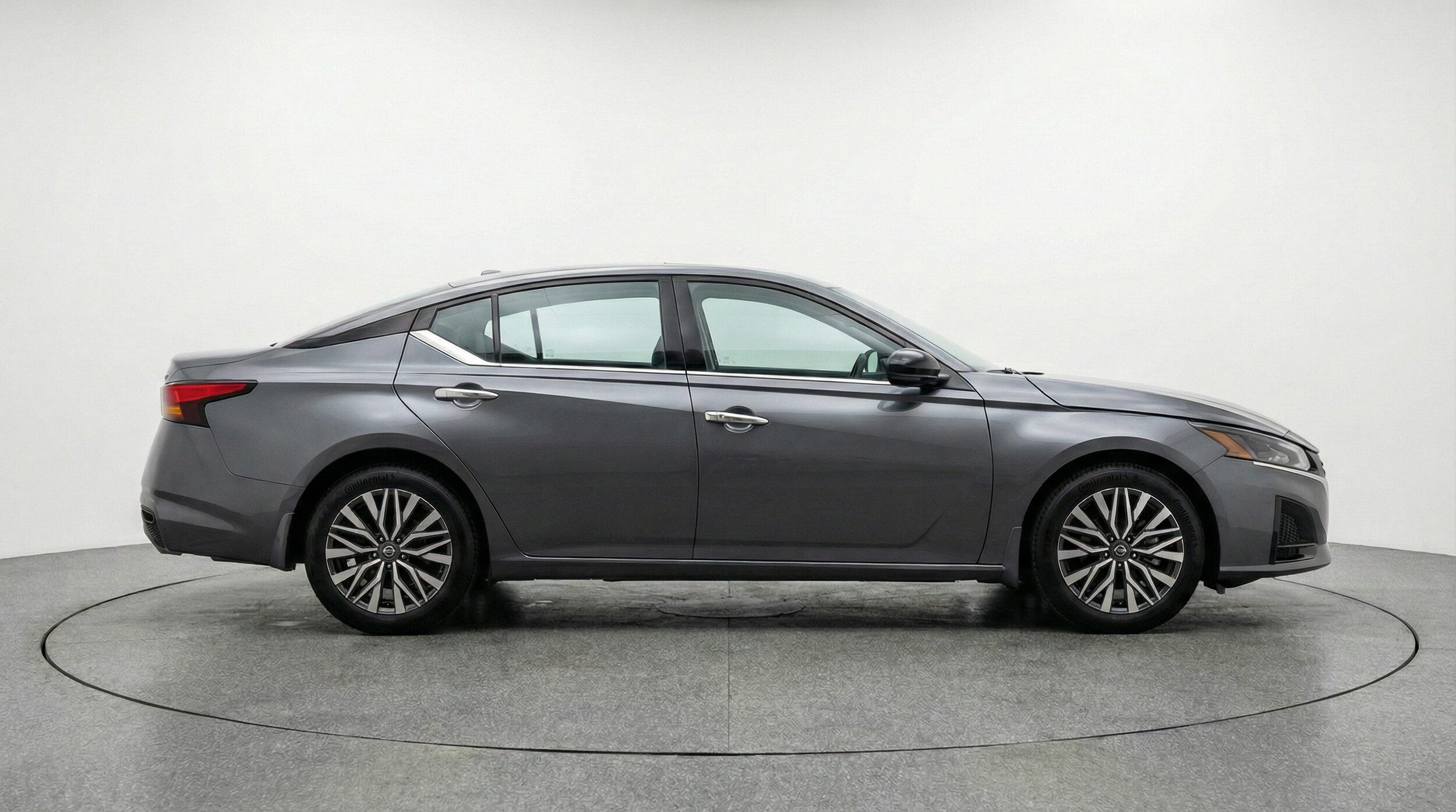 Thumbnail: 2025 Nissan Altima - 8