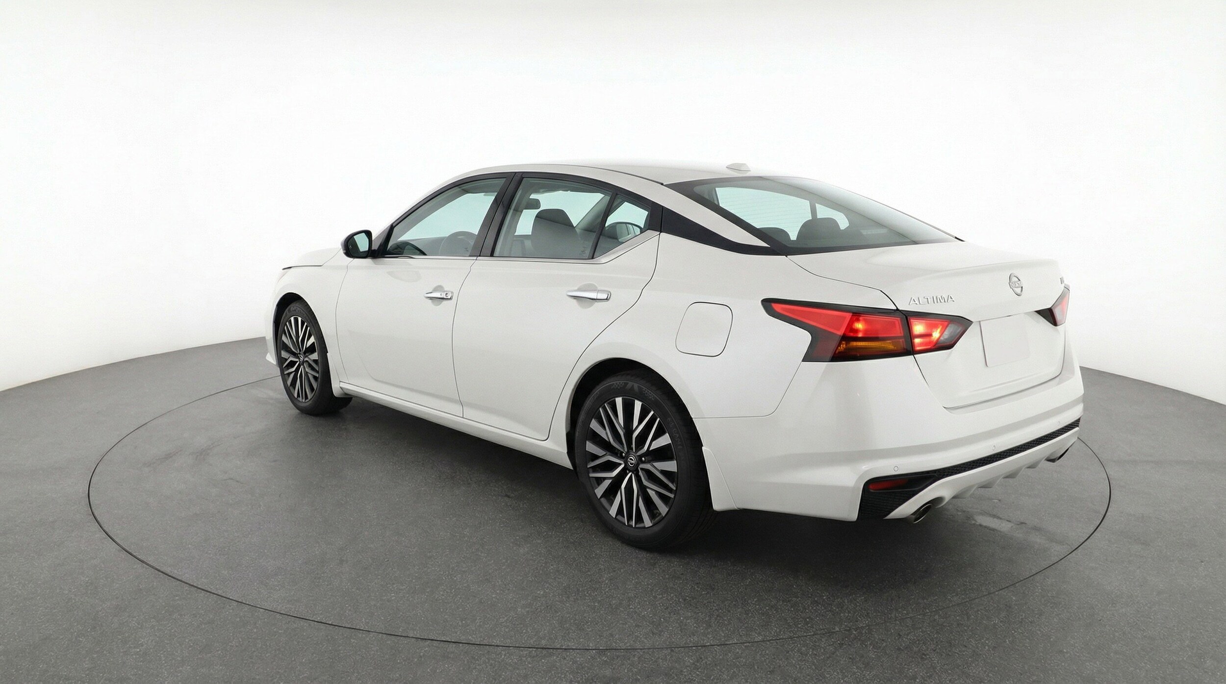 Thumbnail: 2025 Nissan Altima - 6