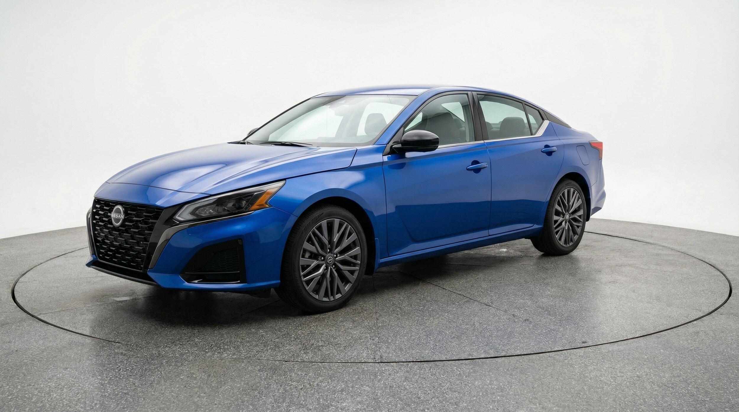 Thumbnail: 2025 Nissan Altima - 3