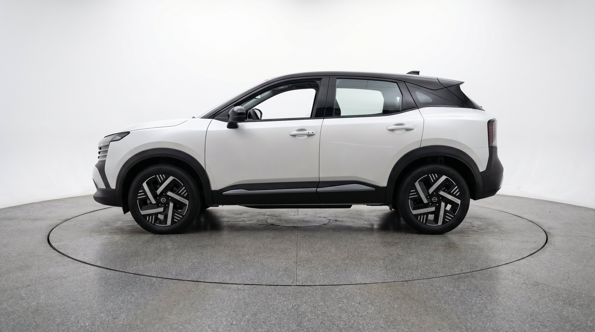 Thumbnail: 2026 Nissan Kicks - 5