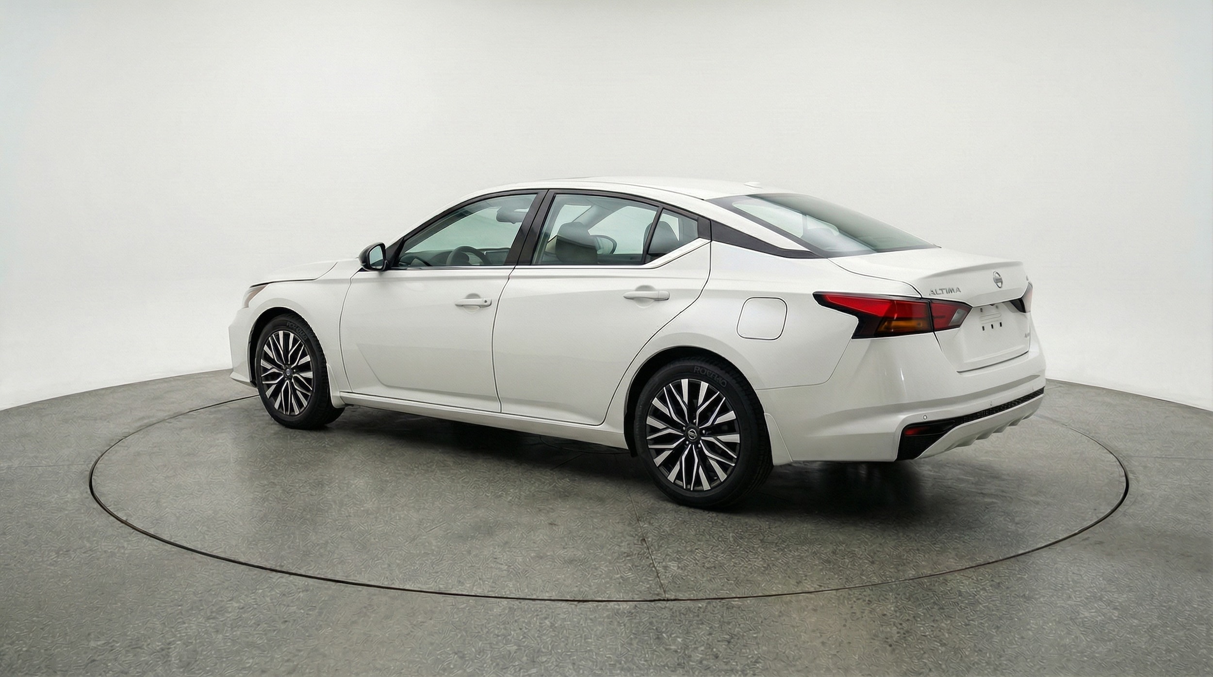 Thumbnail: 2025 Nissan Altima - 5