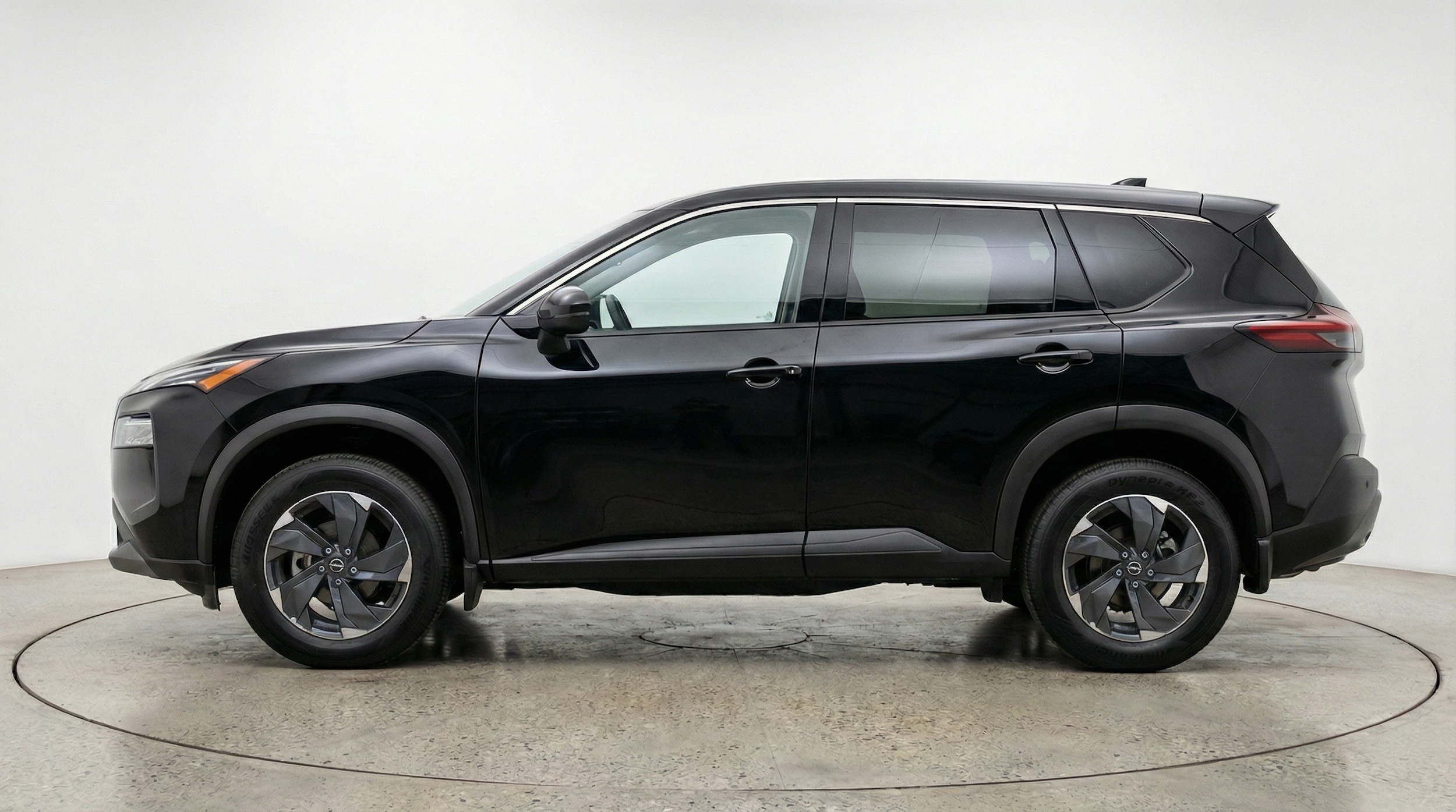 Thumbnail: 2025 Nissan Rogue - 4