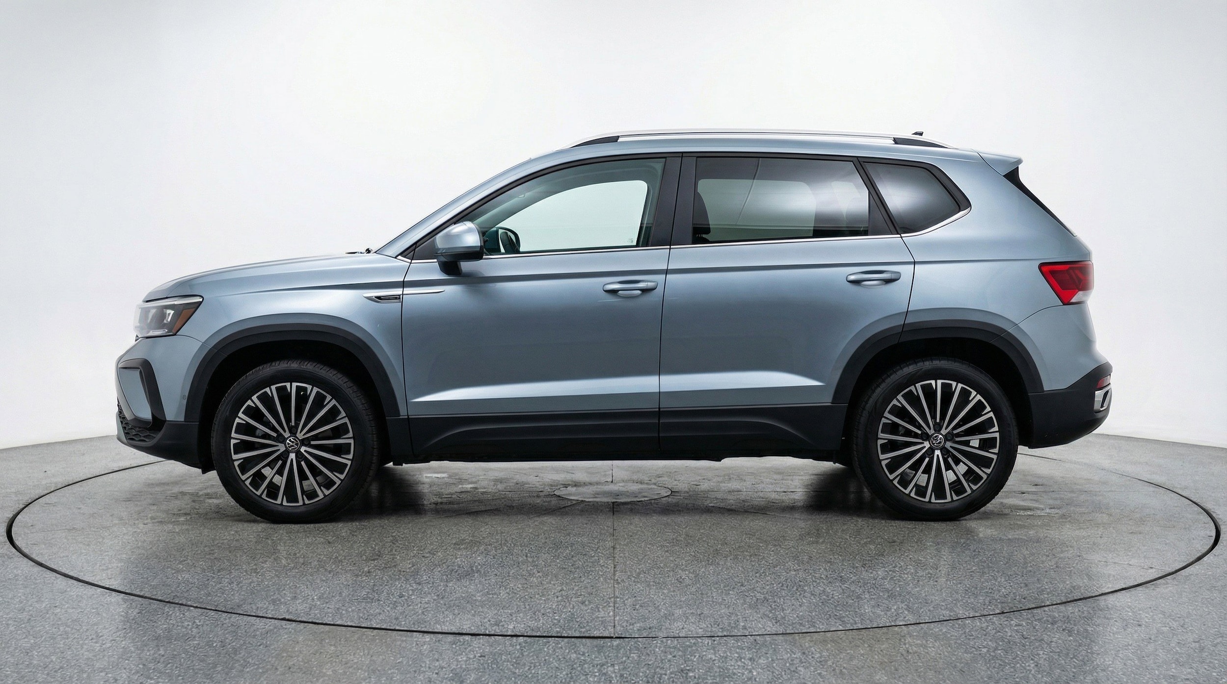 Thumbnail: 2025 Volkswagen Taos - 5