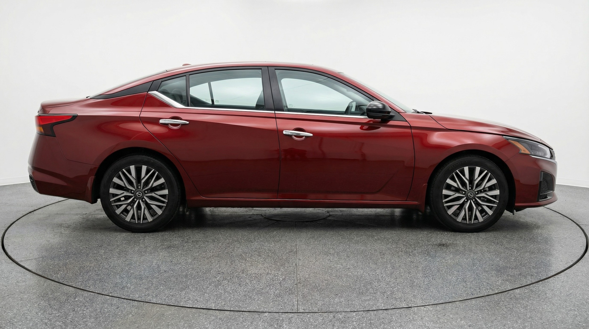 Thumbnail: 2025 Nissan Altima - 8