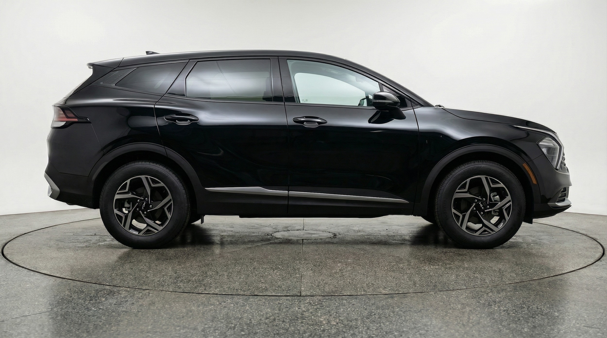 Thumbnail: 2025 Kia Sportage - 8