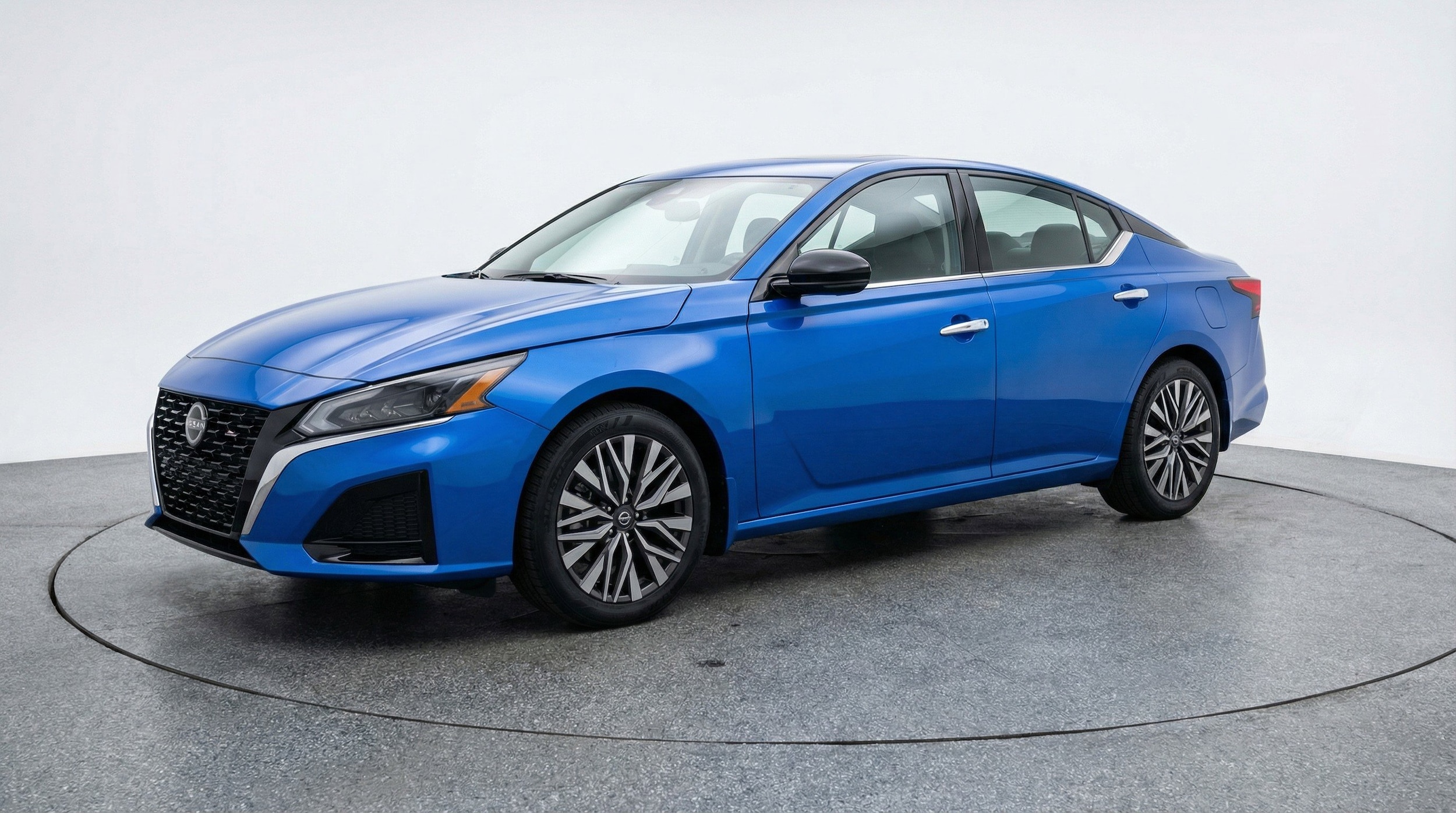 Thumbnail: 2025 Nissan Altima - 3