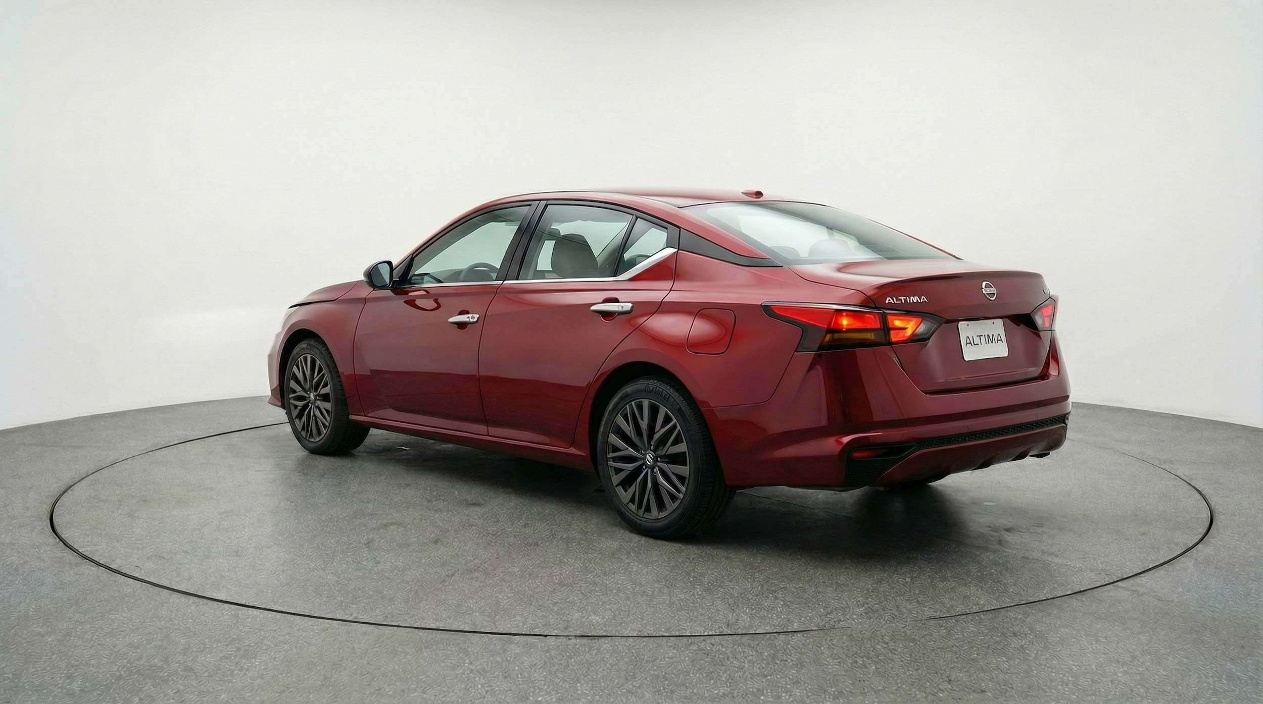 Thumbnail: 2025 Nissan Altima - 5