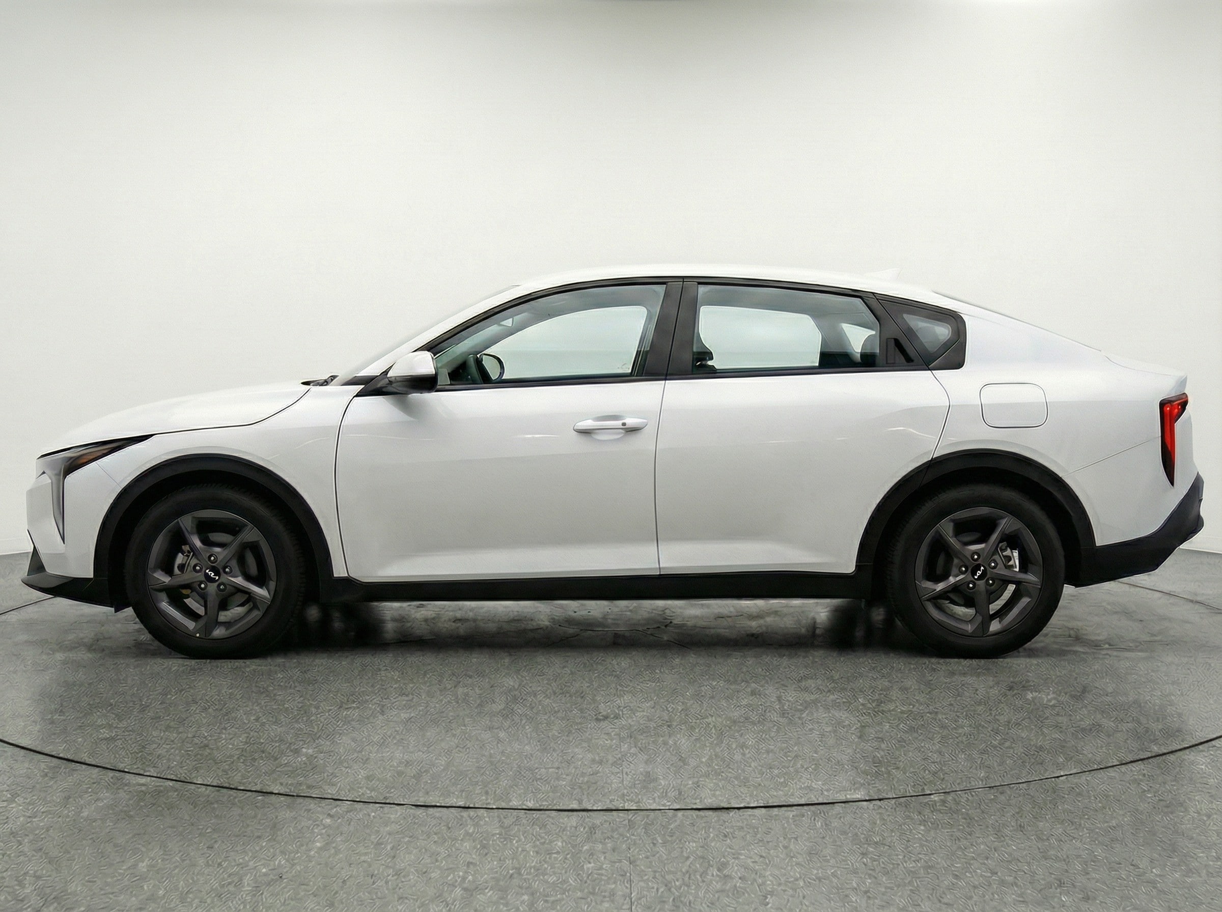 Thumbnail: 2025 Kia K4 - 4