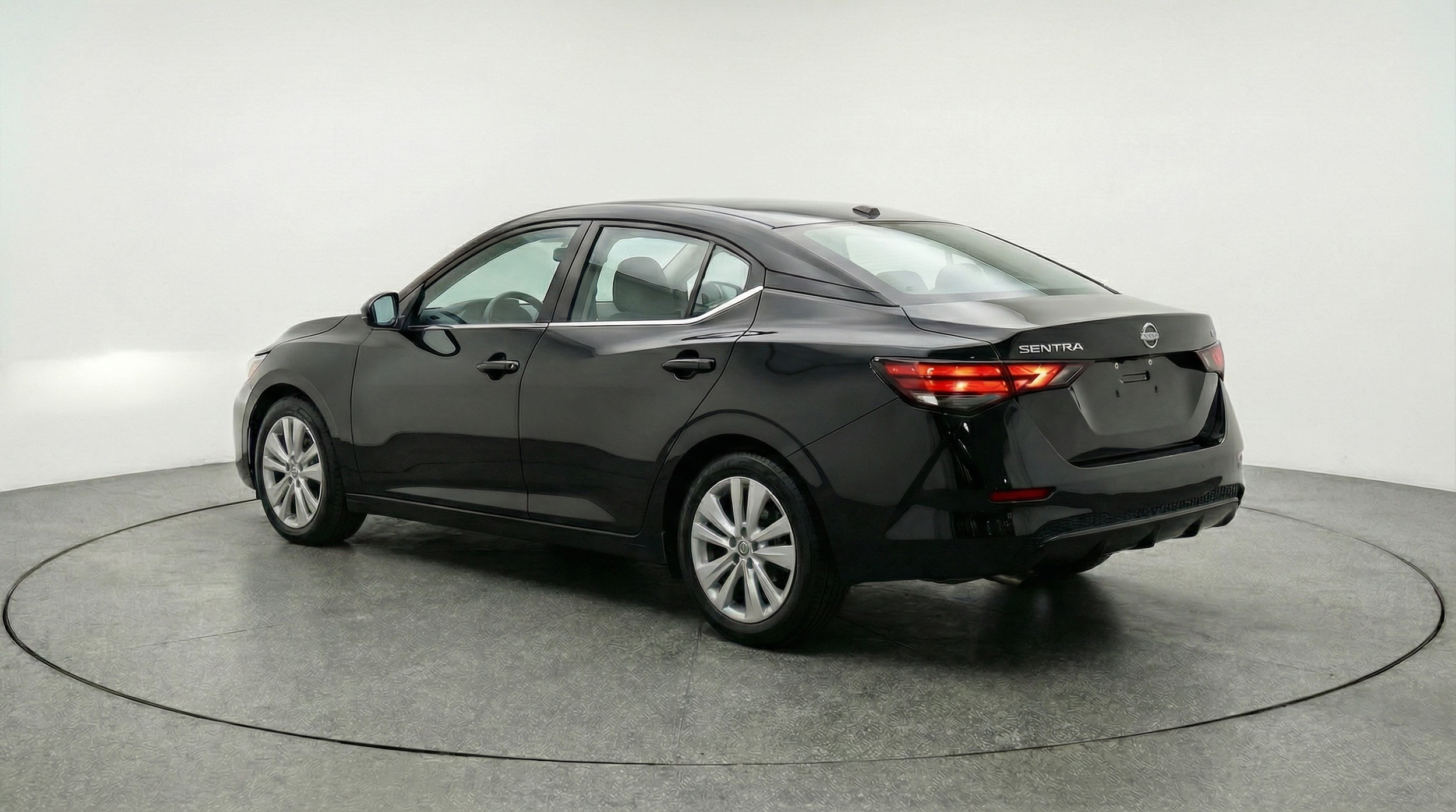 Thumbnail: 2025 Nissan Sentra - 5