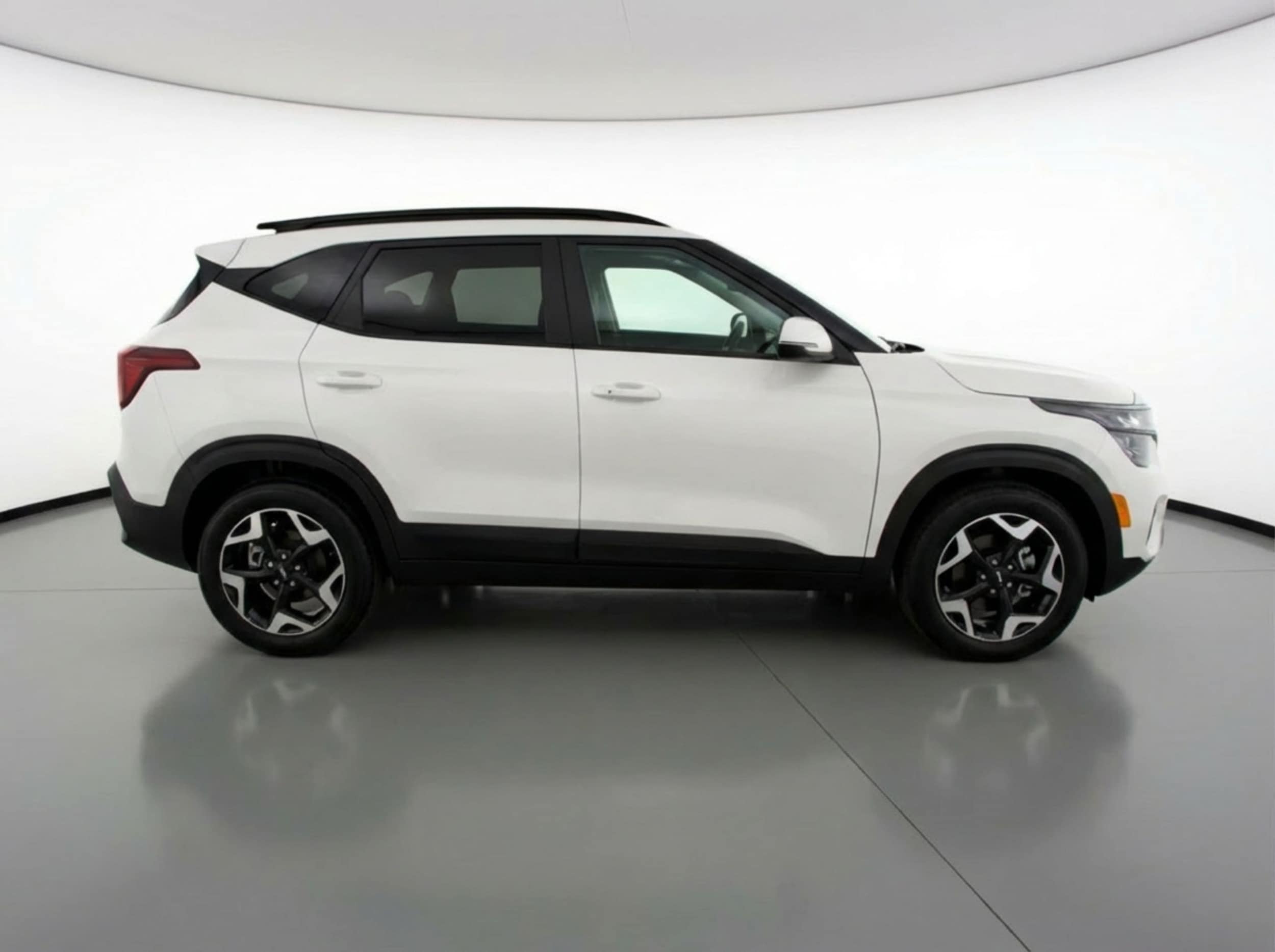 Thumbnail: 2025 Kia Seltos - 8