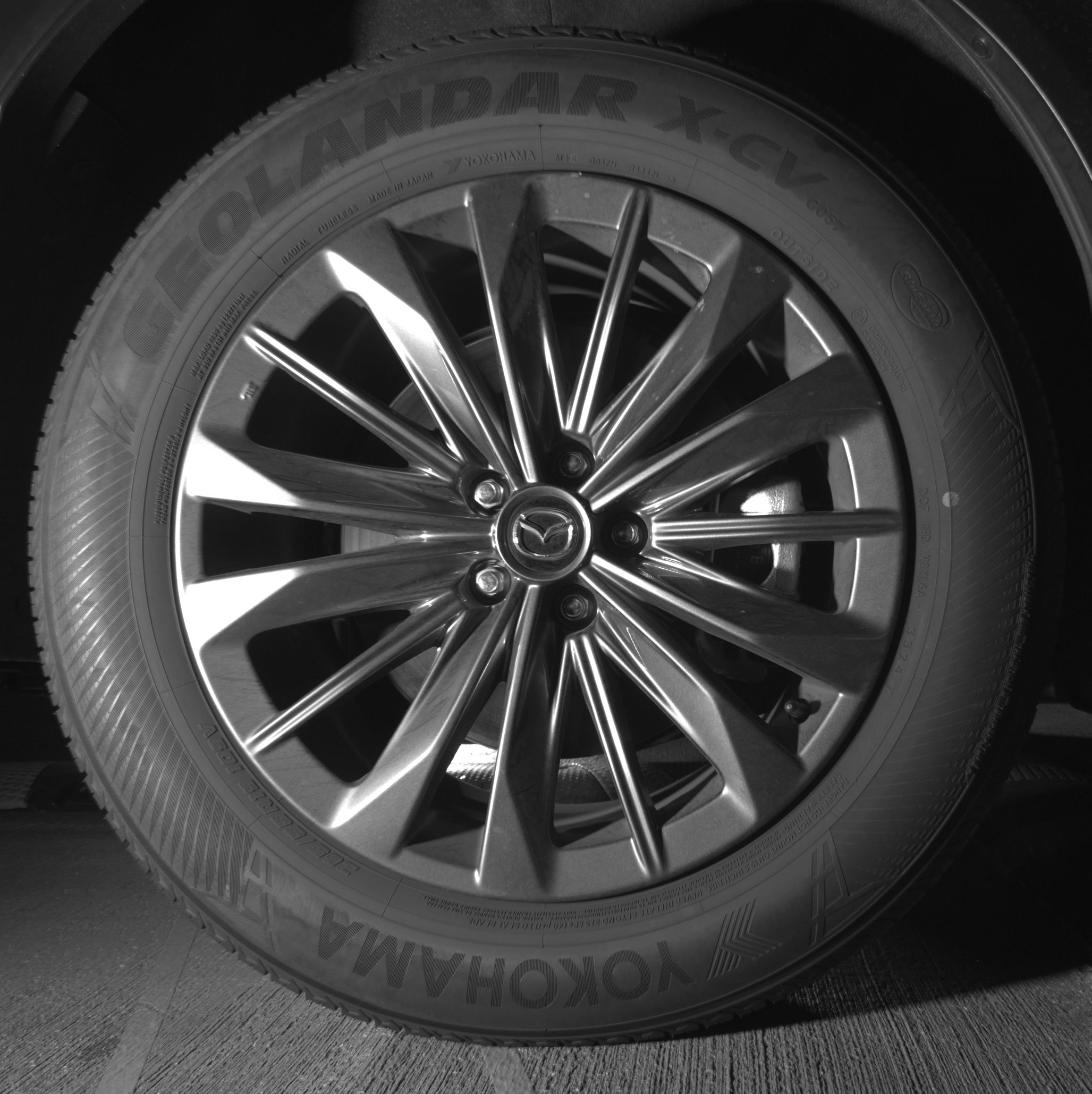 Thumbnail: 2025 Mazda CX-70 - 12