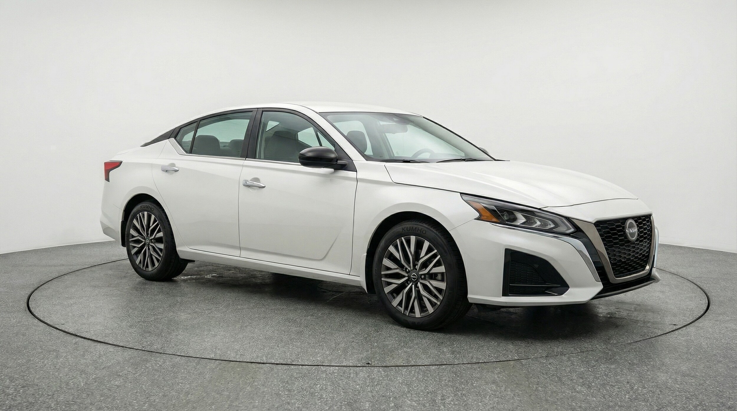 Thumbnail: 2025 Nissan Altima - 1