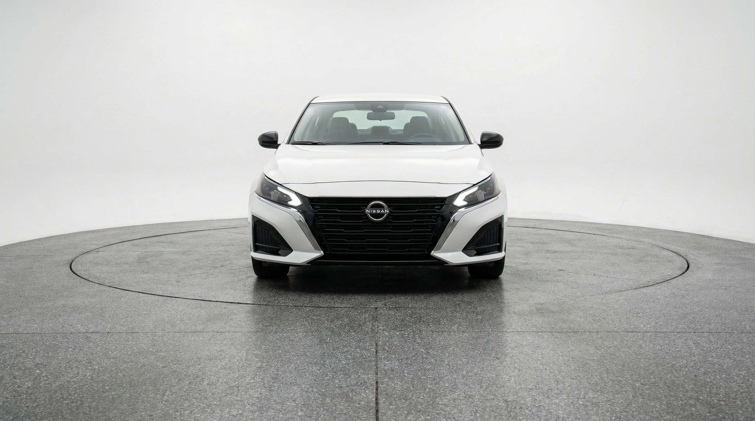 Thumbnail: 2025 Nissan Altima - 2