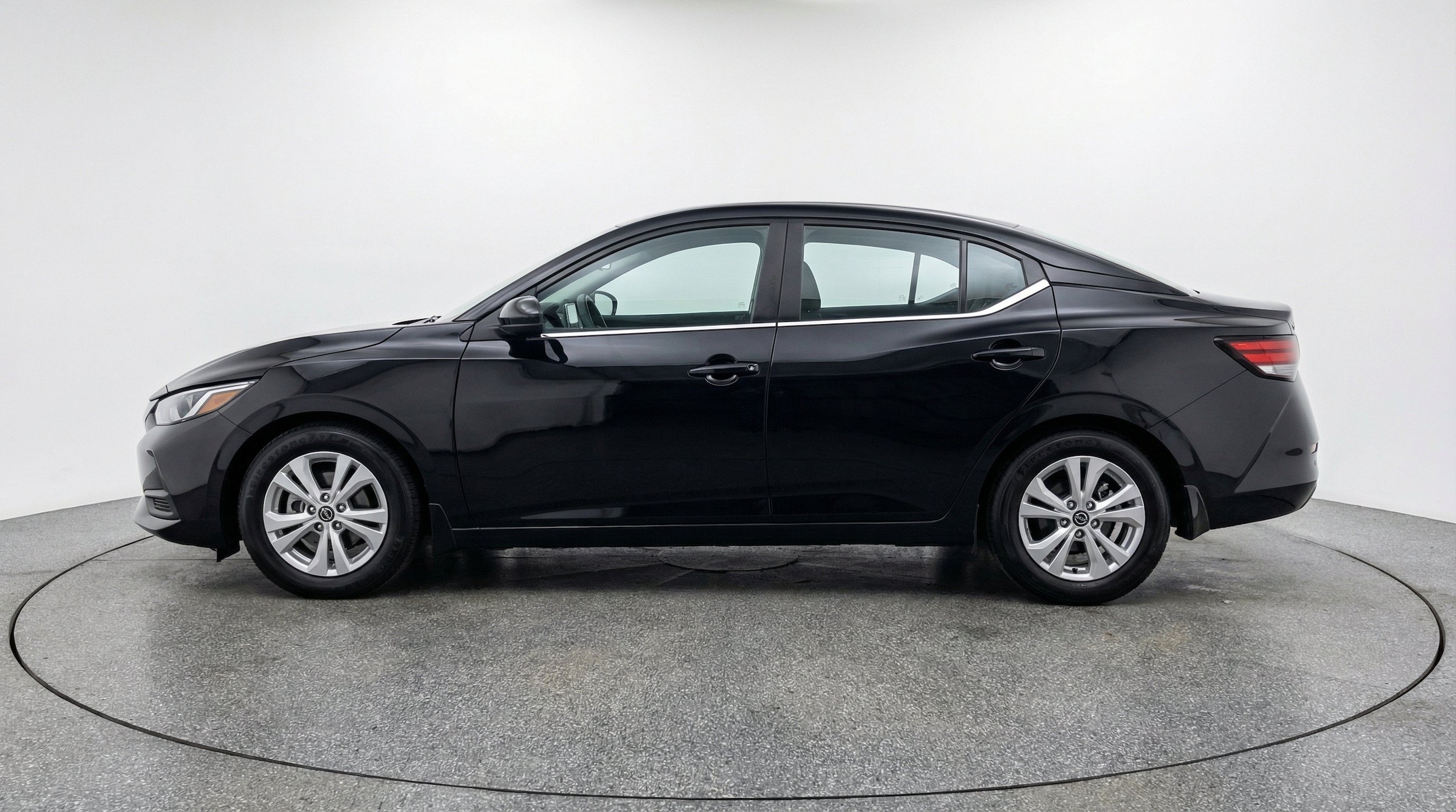 Thumbnail: 2025 Nissan Sentra - 5