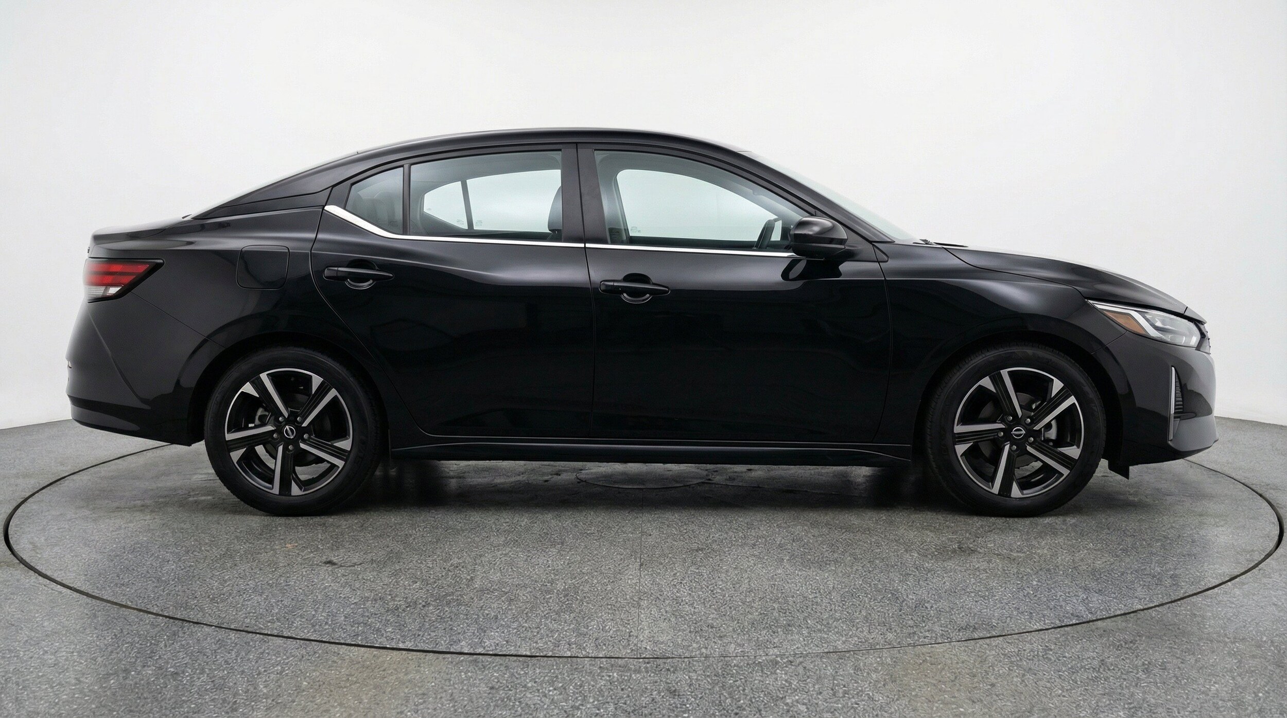 Thumbnail: 2025 Nissan Sentra - 11