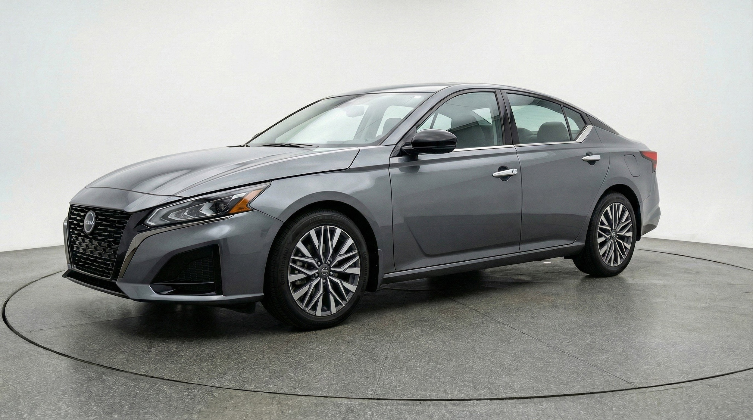 Thumbnail: 2025 Nissan Altima - 3