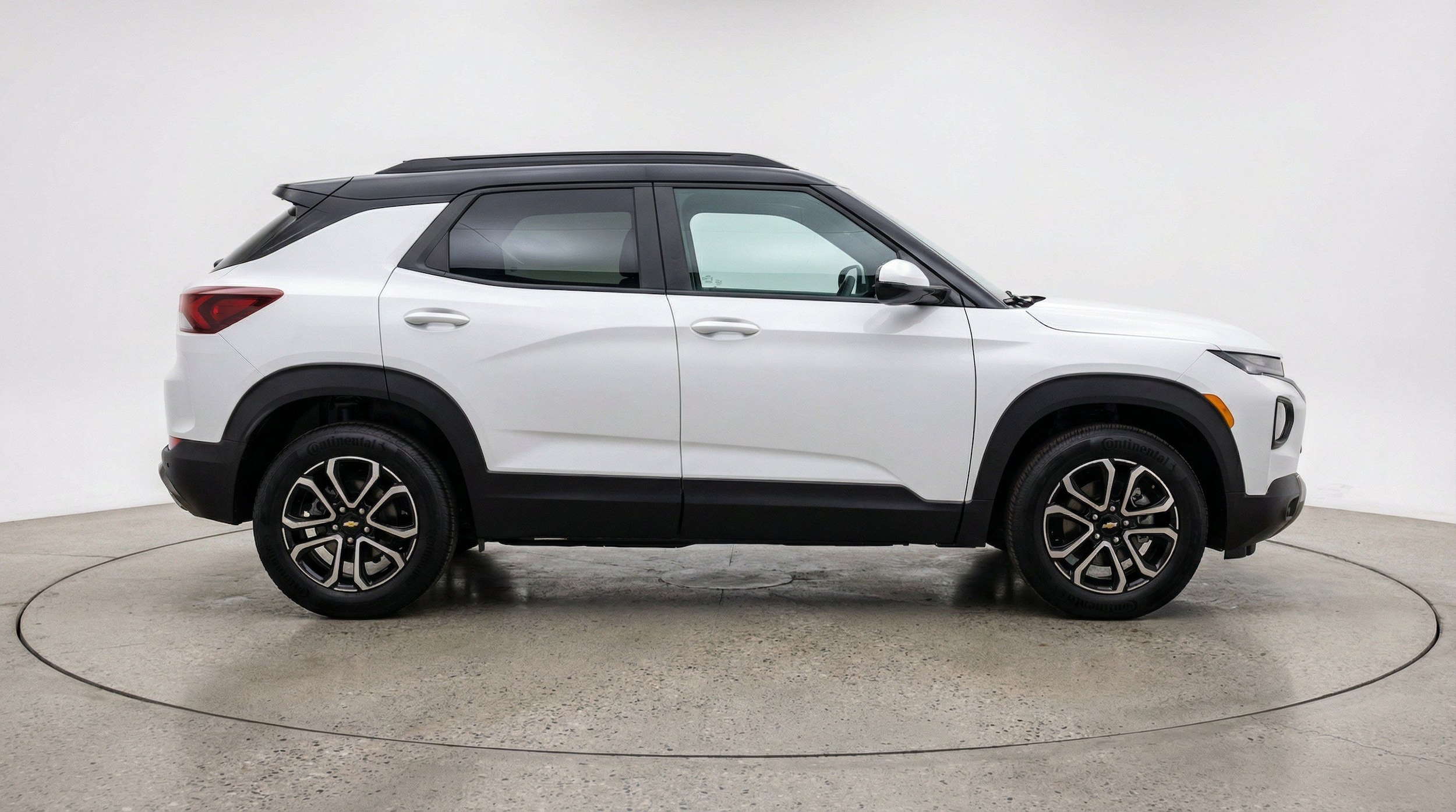 Thumbnail: 2025 Chevrolet TrailBlazer - 10