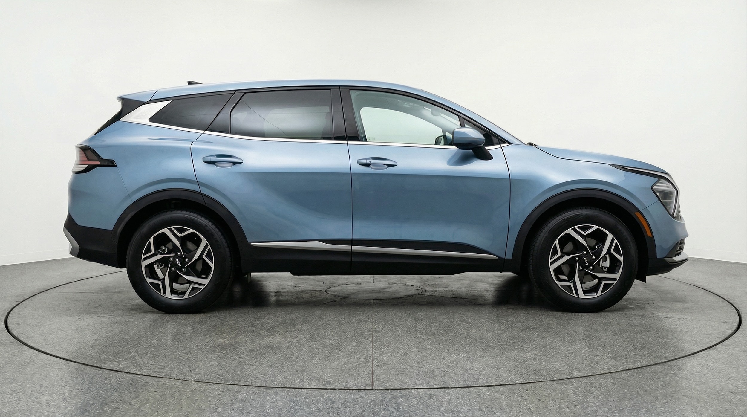 Thumbnail: 2025 Kia Sportage - 8