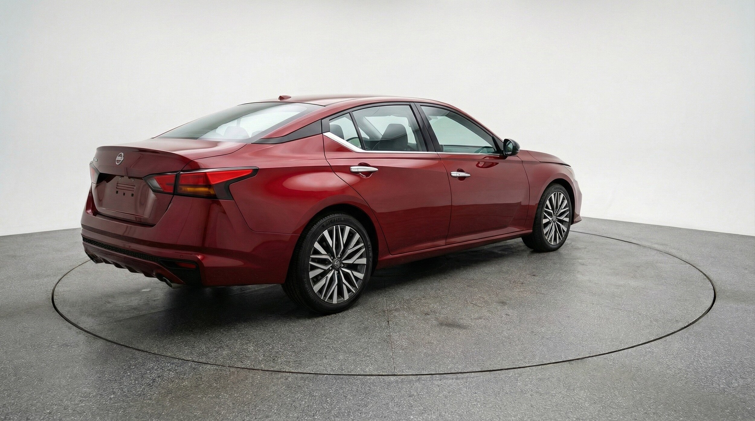 Thumbnail: 2025 Nissan Altima - 9