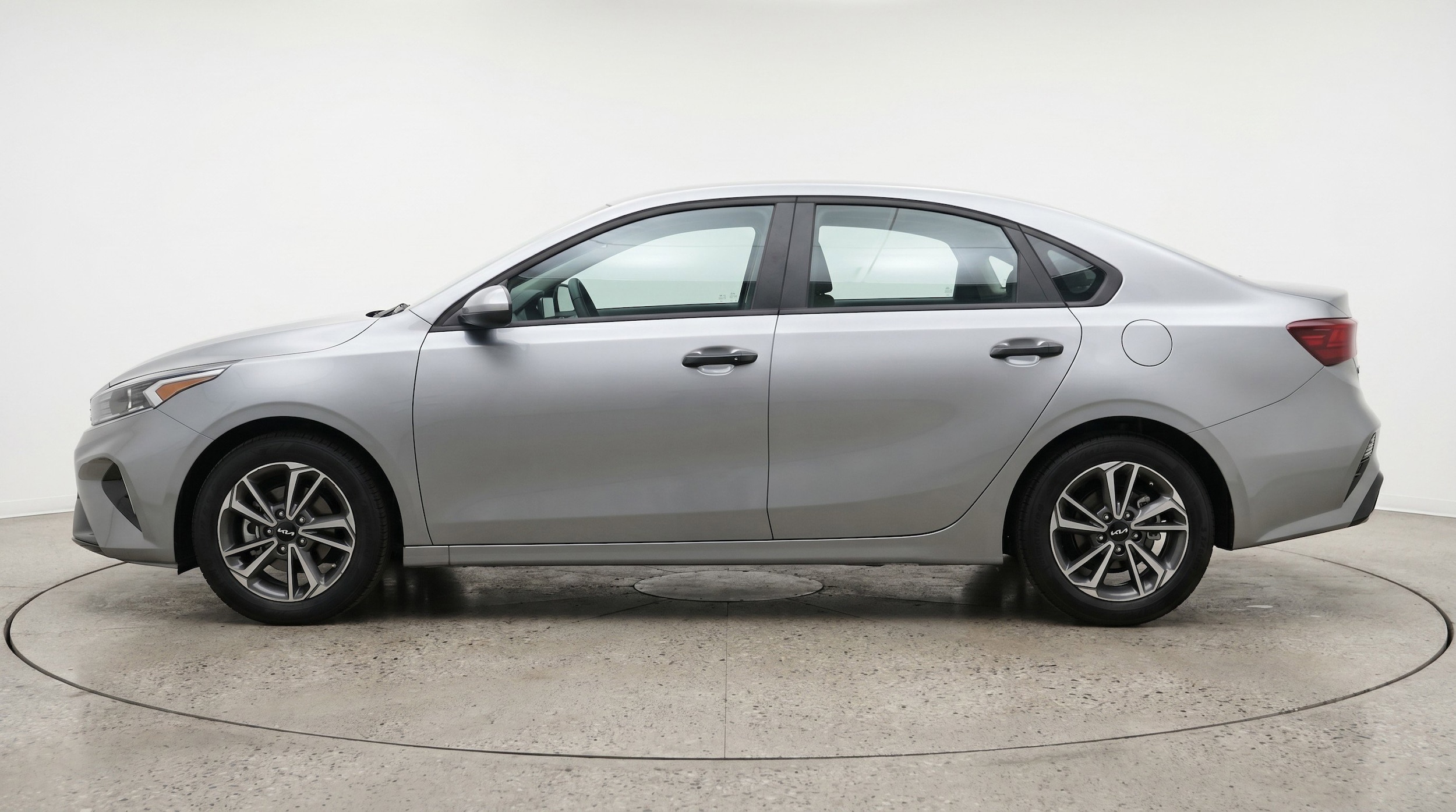 Thumbnail: 2024 Kia Forte - 5