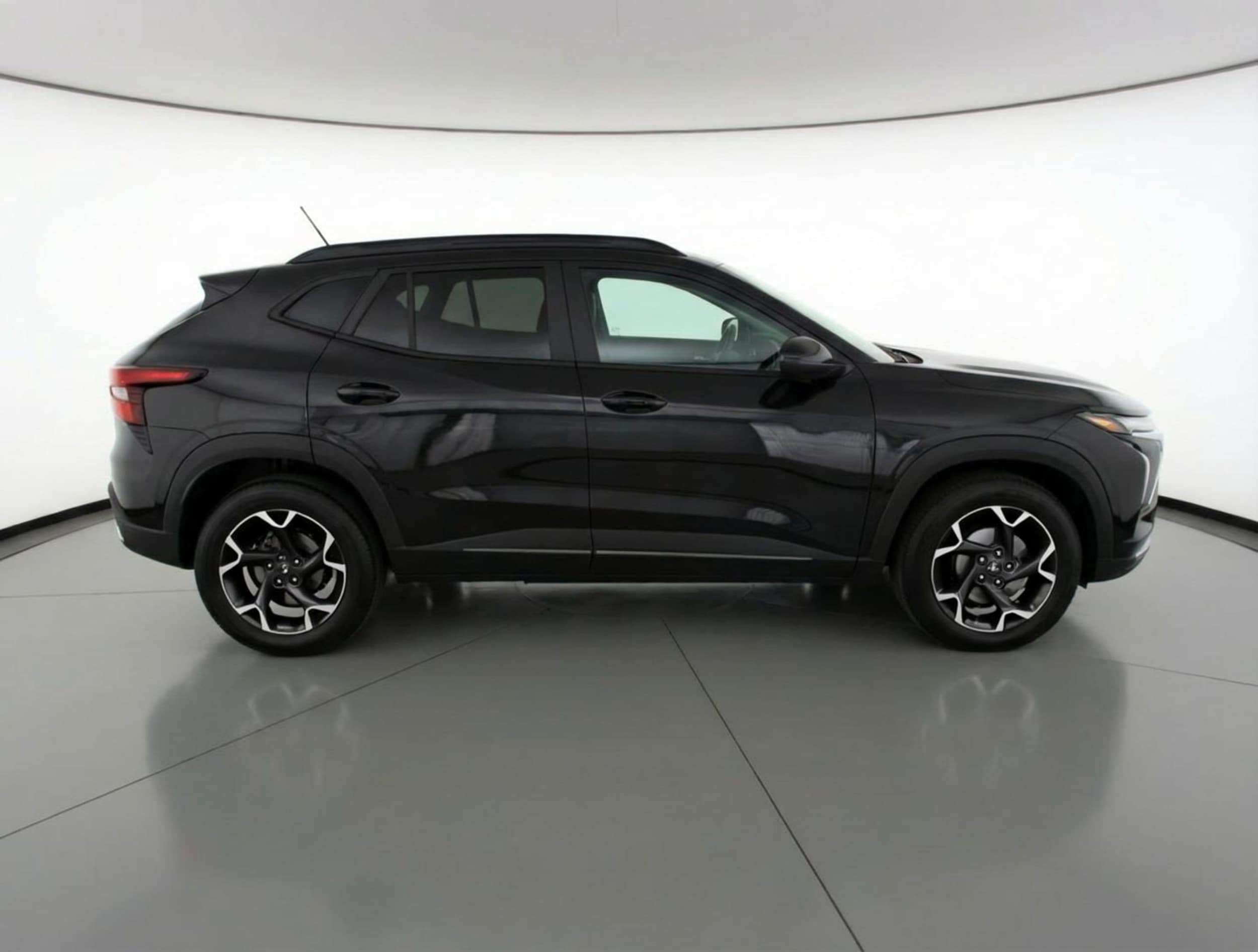 Thumbnail: 2025 Chevrolet Trax - 11