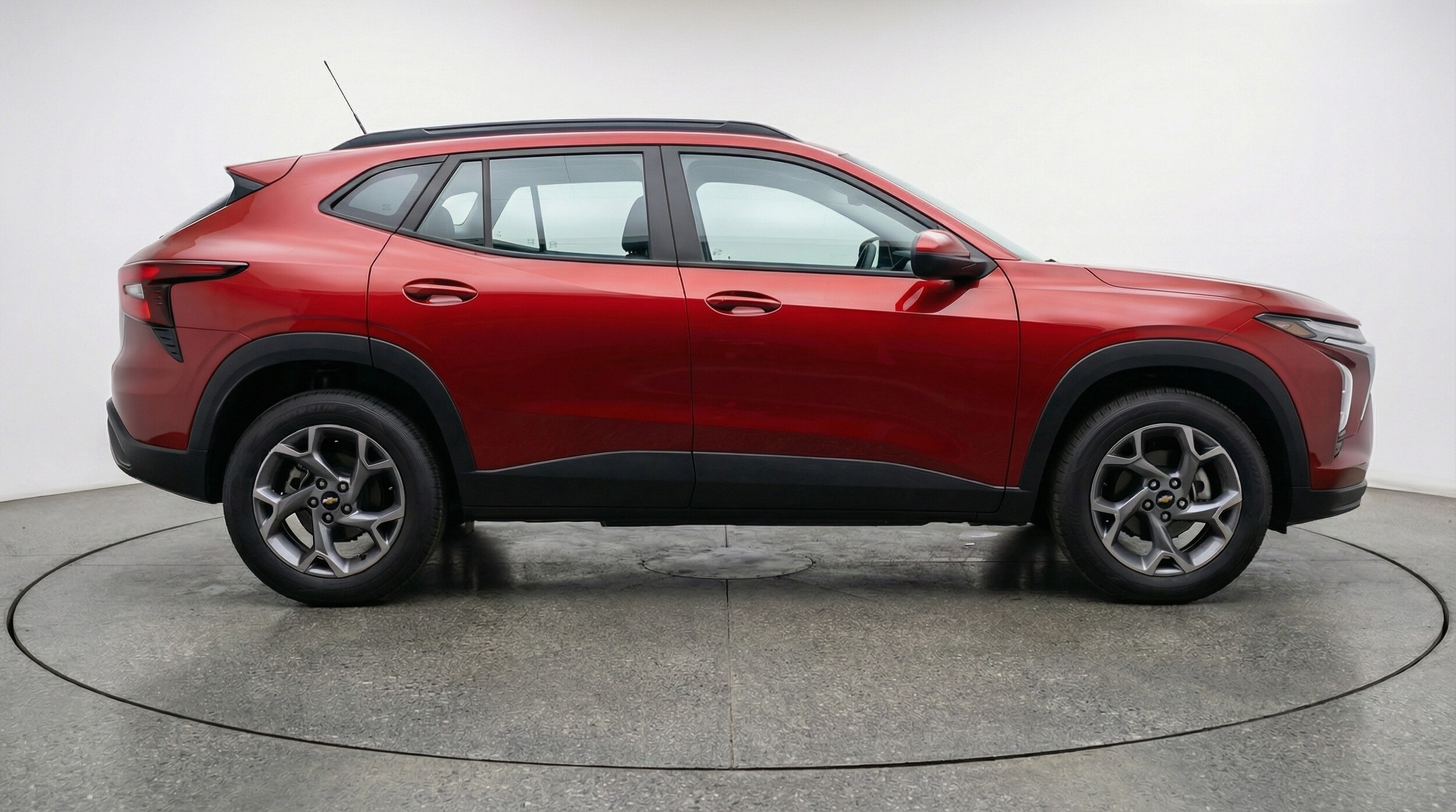 Thumbnail: 2025 Chevrolet Trax - 8