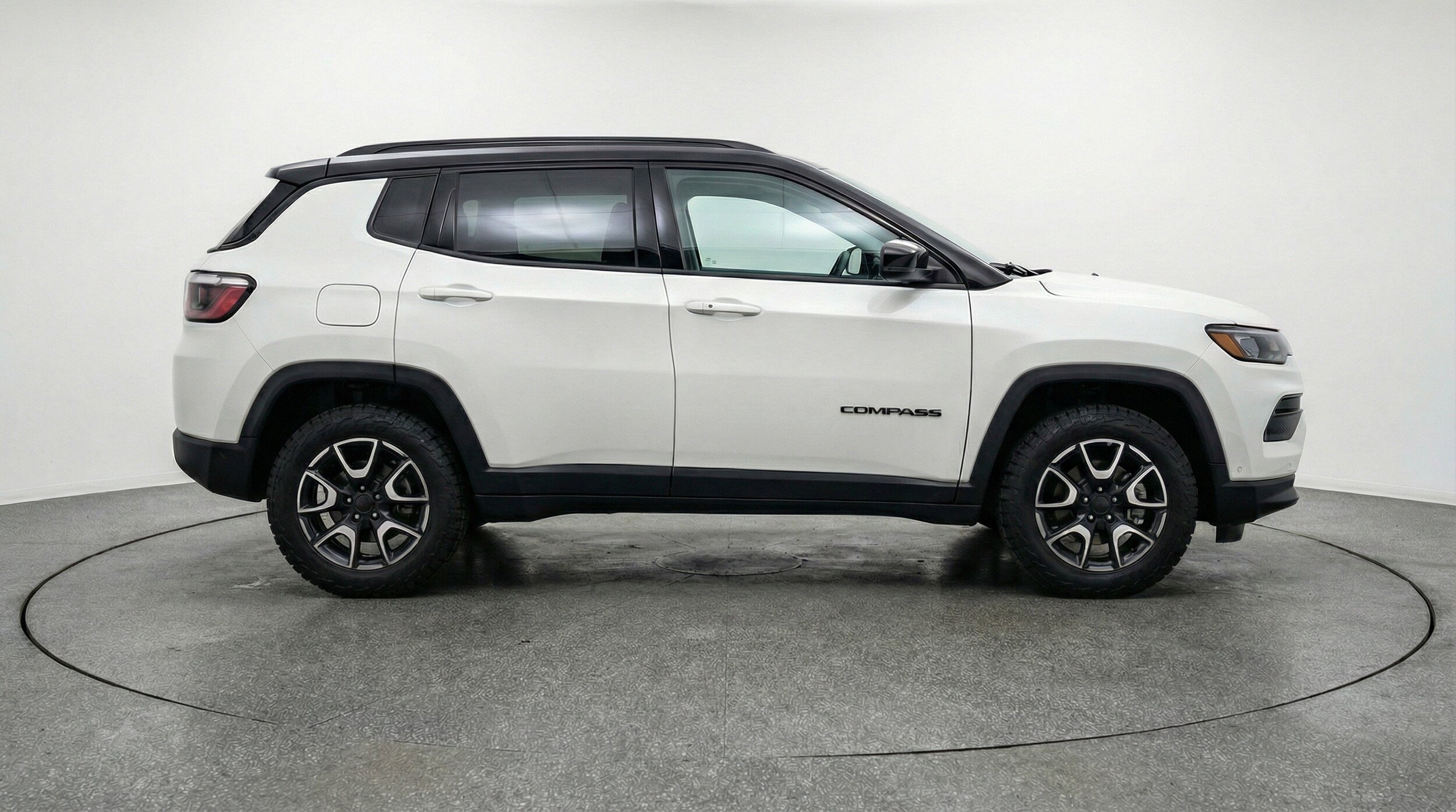 Thumbnail: 2025 Jeep Compass - 11