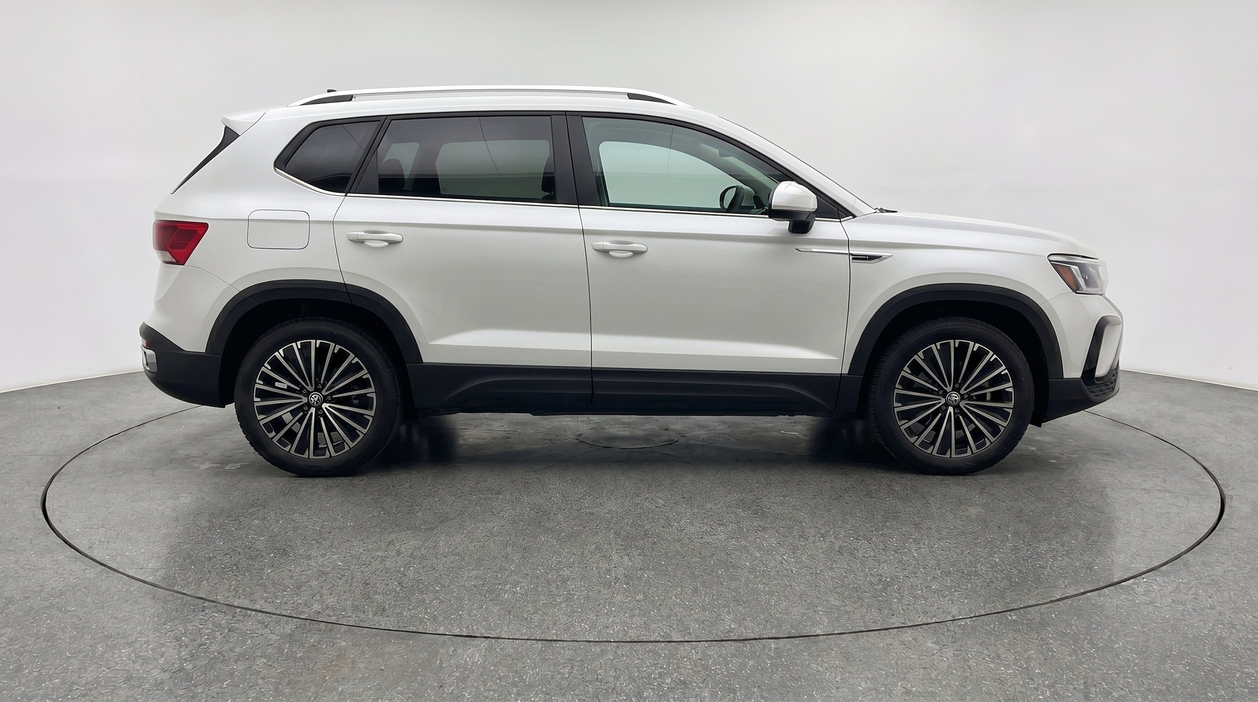 Thumbnail: 2026 Volkswagen Taos - 11