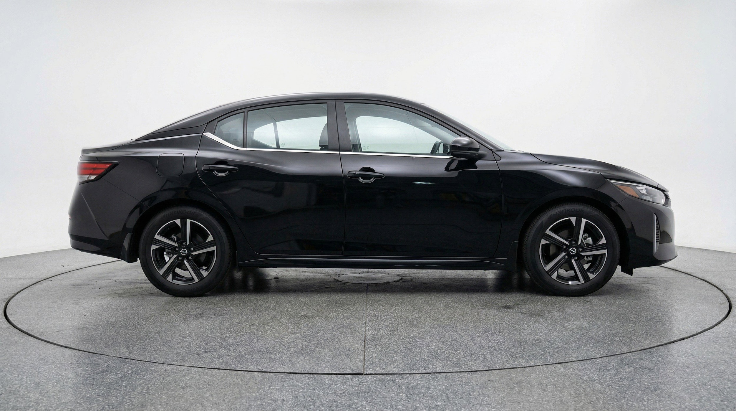 Thumbnail: 2025 Nissan Sentra - 11