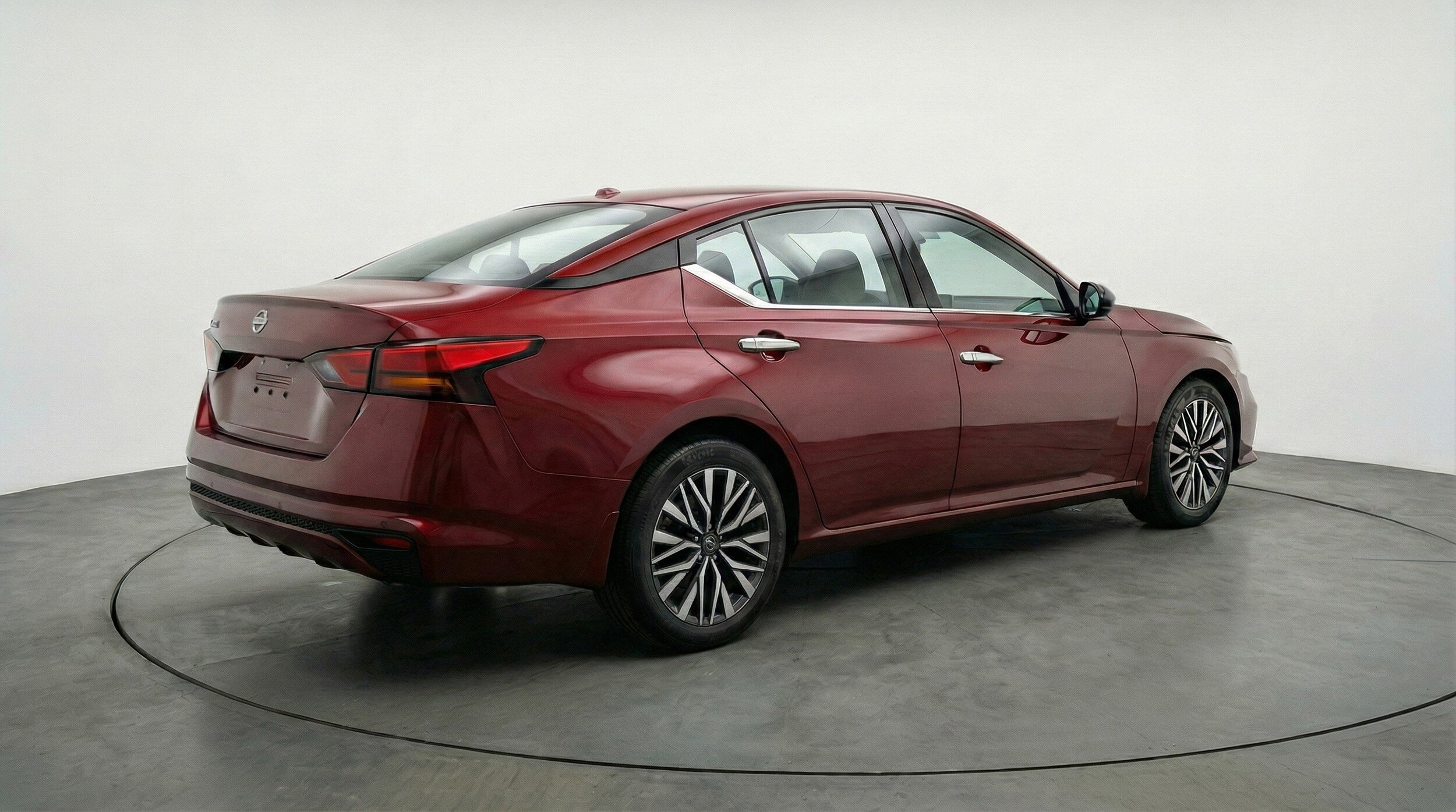 Thumbnail: 2025 Nissan Altima - 9