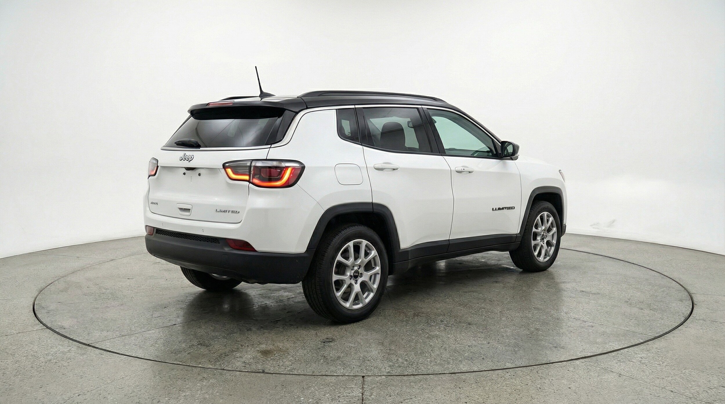 Thumbnail: 2025 Jeep Compass - 9