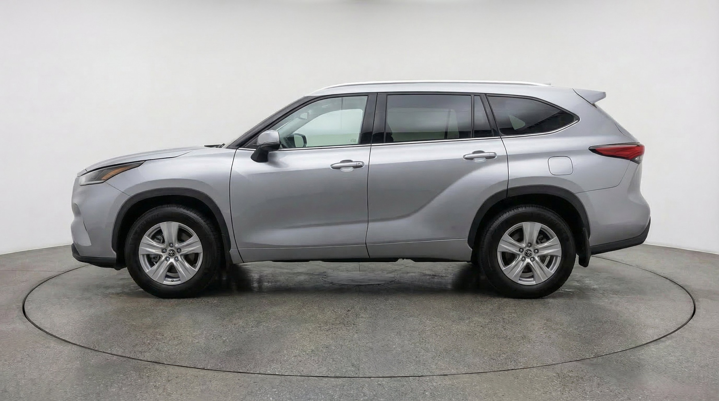 Thumbnail: 2025 Toyota Highlander - 5