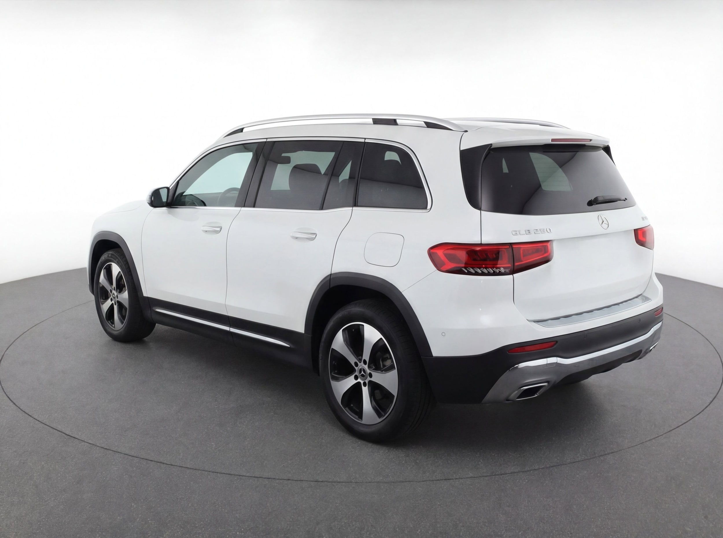 Thumbnail: 2025 Mercedes-Benz GLB - 6