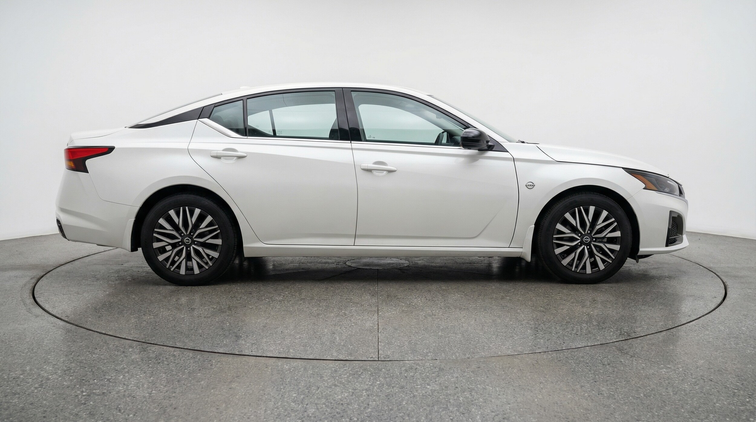 Thumbnail: 2025 Nissan Altima - 8