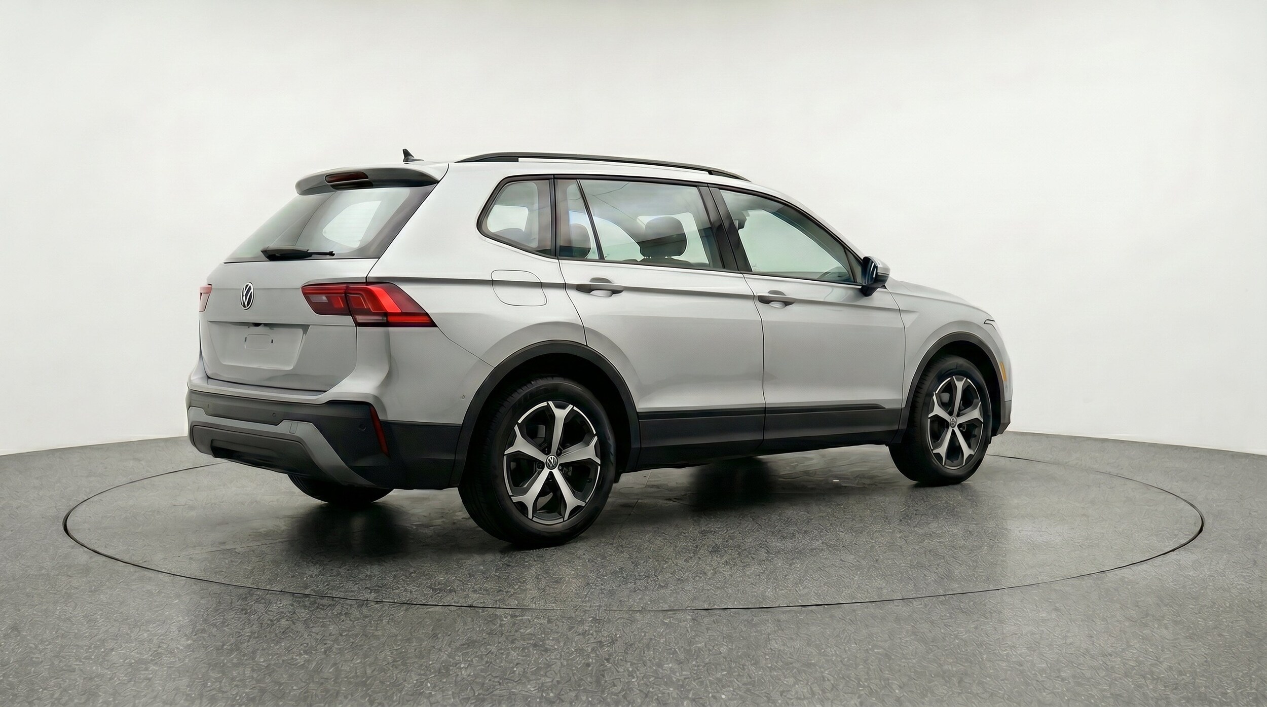 Thumbnail: 2026 Volkswagen Tiguan - 9
