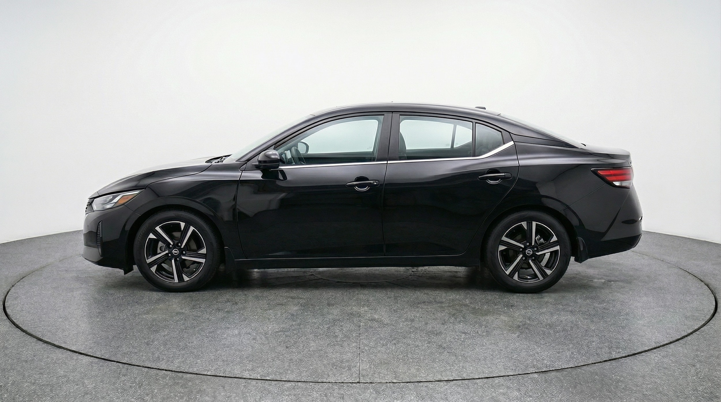 Thumbnail: 2025 Nissan Sentra - 4