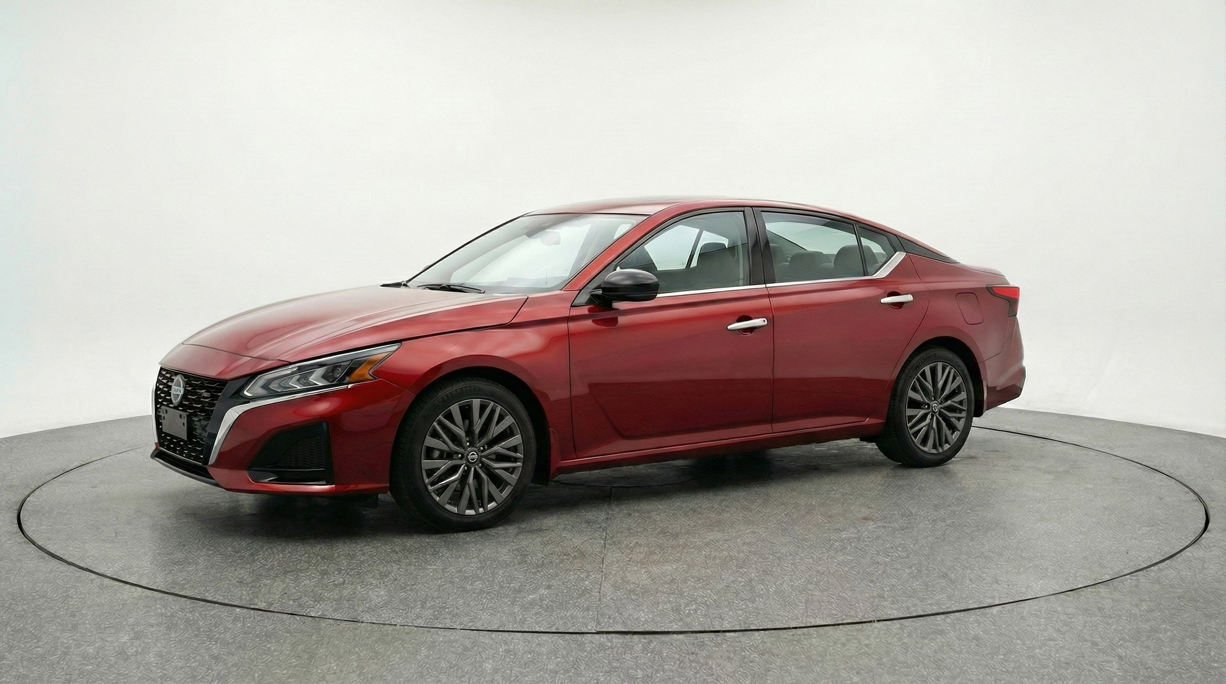 Thumbnail: 2025 Nissan Altima - 3