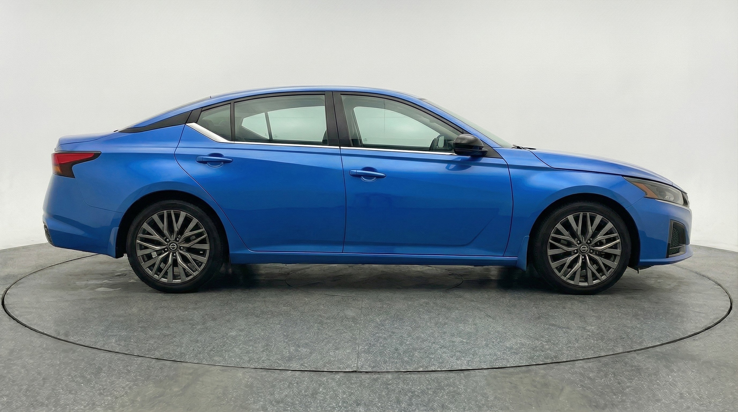 Thumbnail: 2025 Nissan Altima - 11