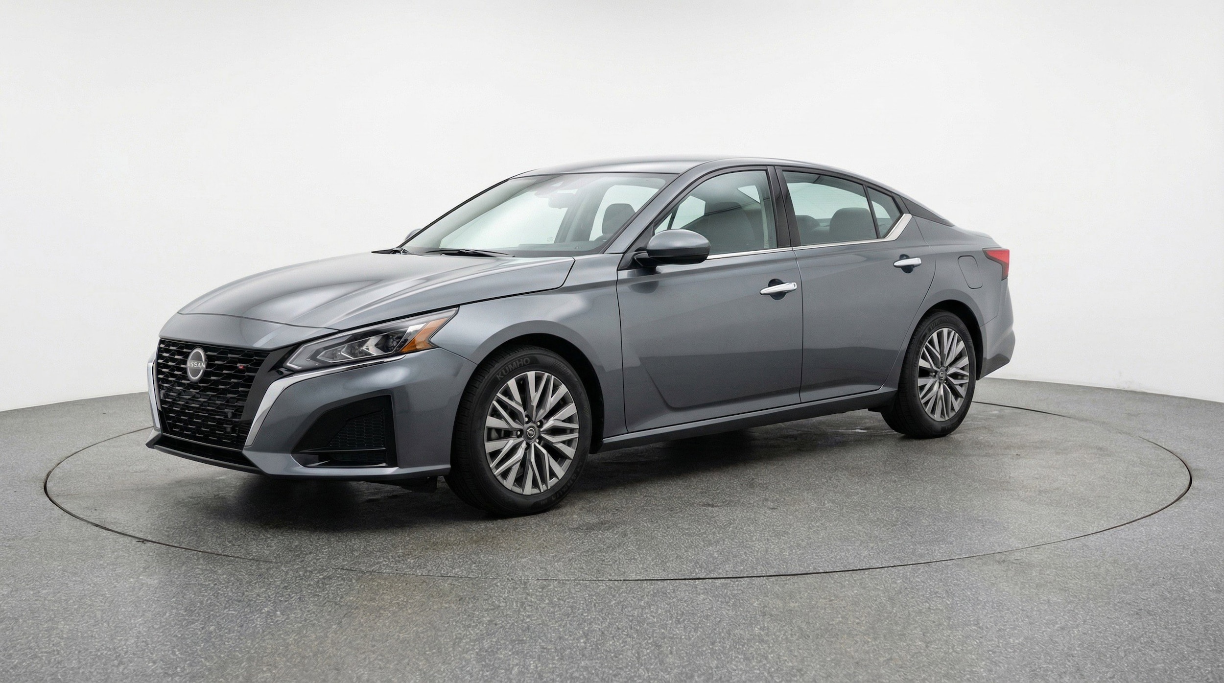 Thumbnail: 2025 Nissan Altima - 3