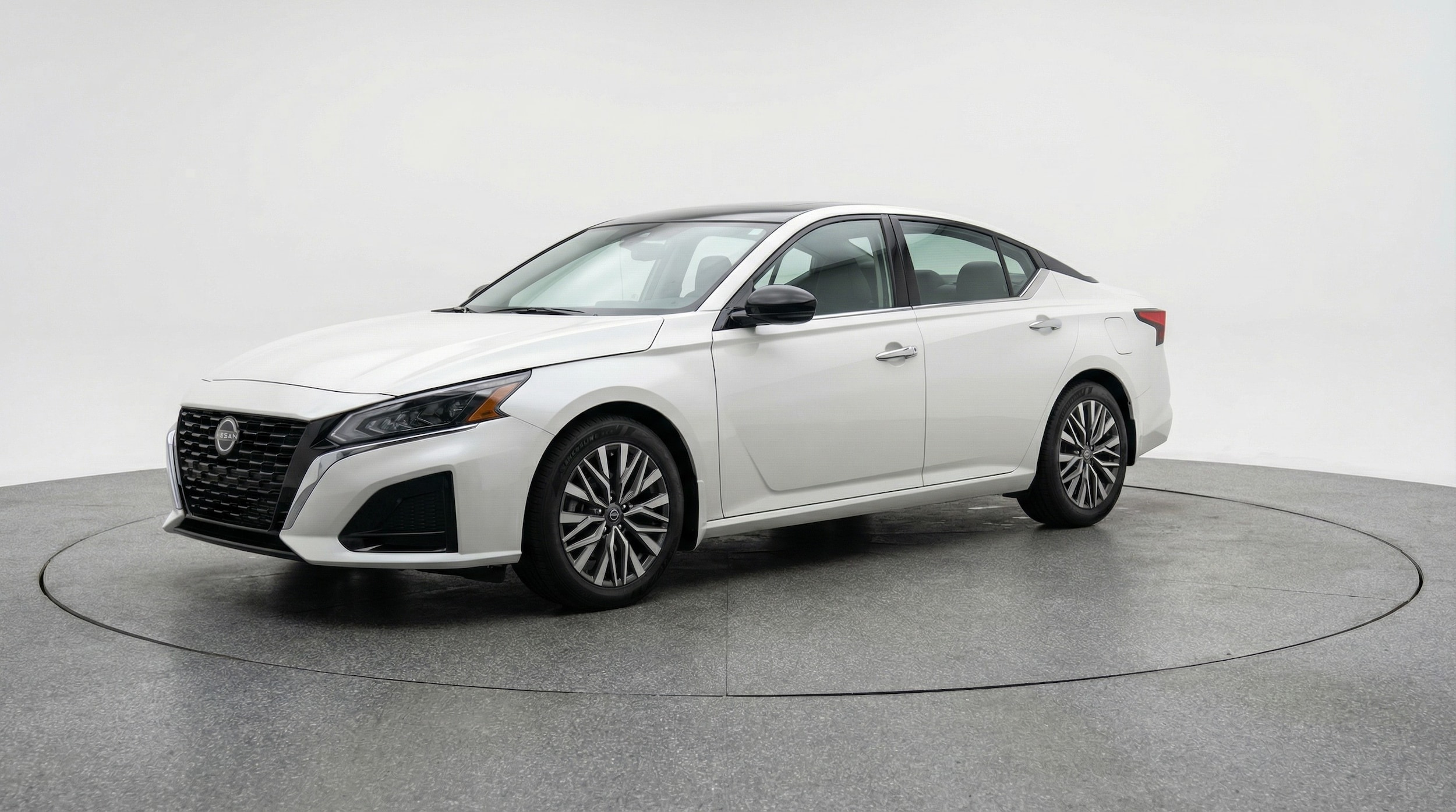 Thumbnail: 2025 Nissan Altima - 3