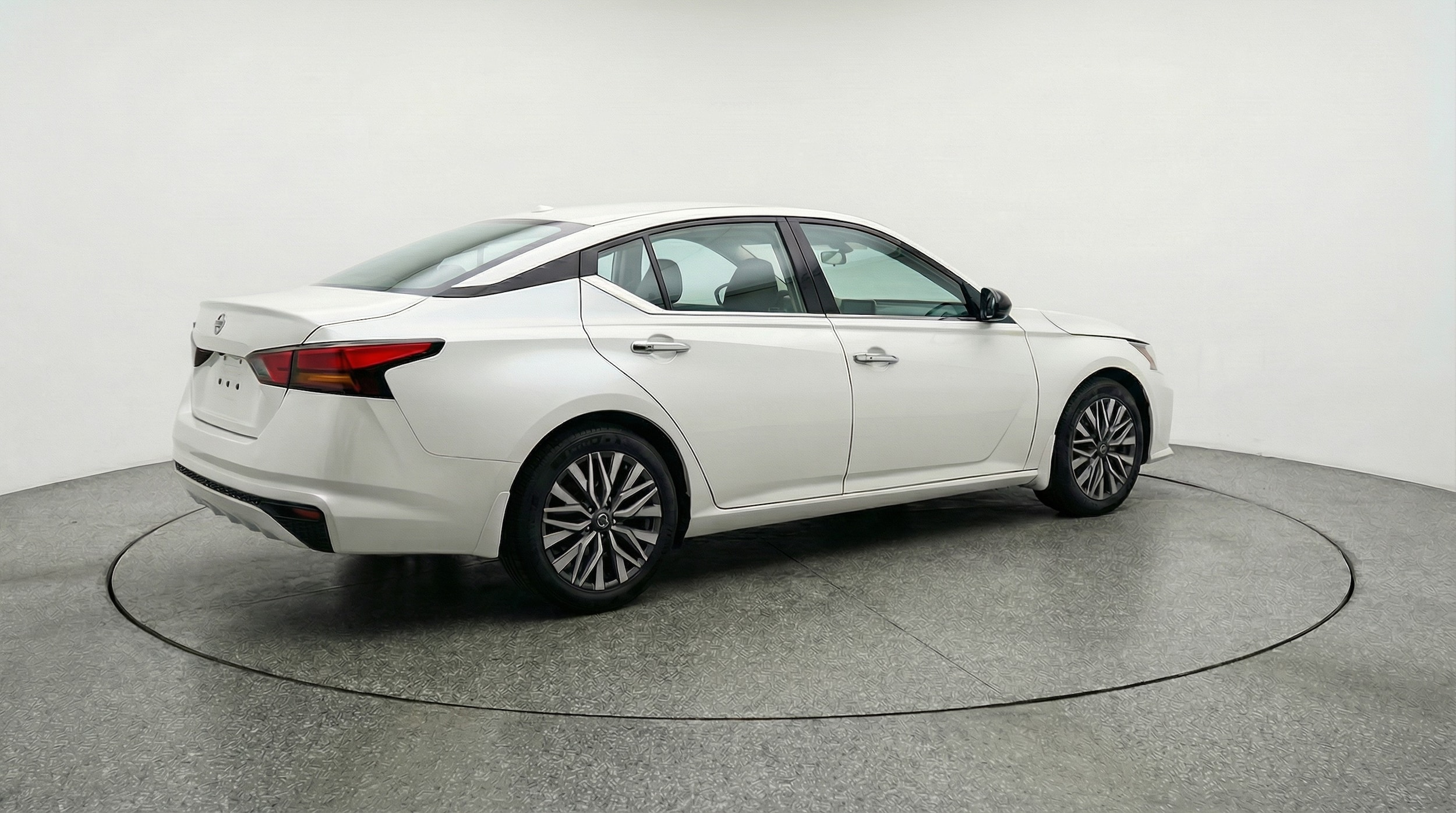 Thumbnail: 2025 Nissan Altima - 7