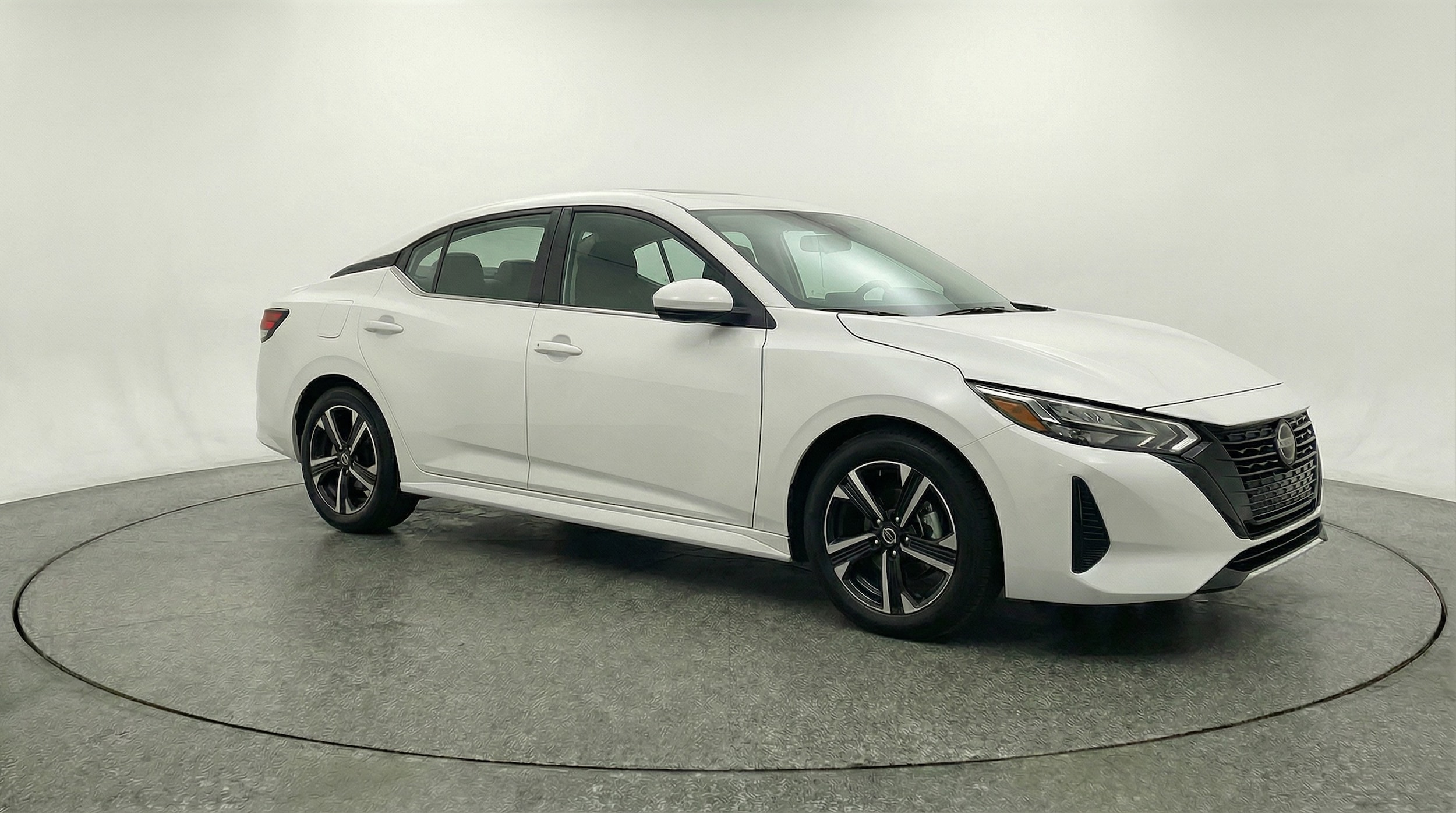 Thumbnail: 2025 Nissan Sentra - 1