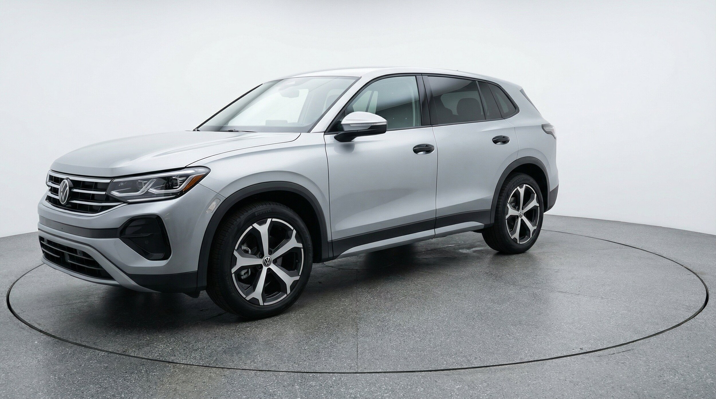 Thumbnail: 2026 Volkswagen Tiguan - 3