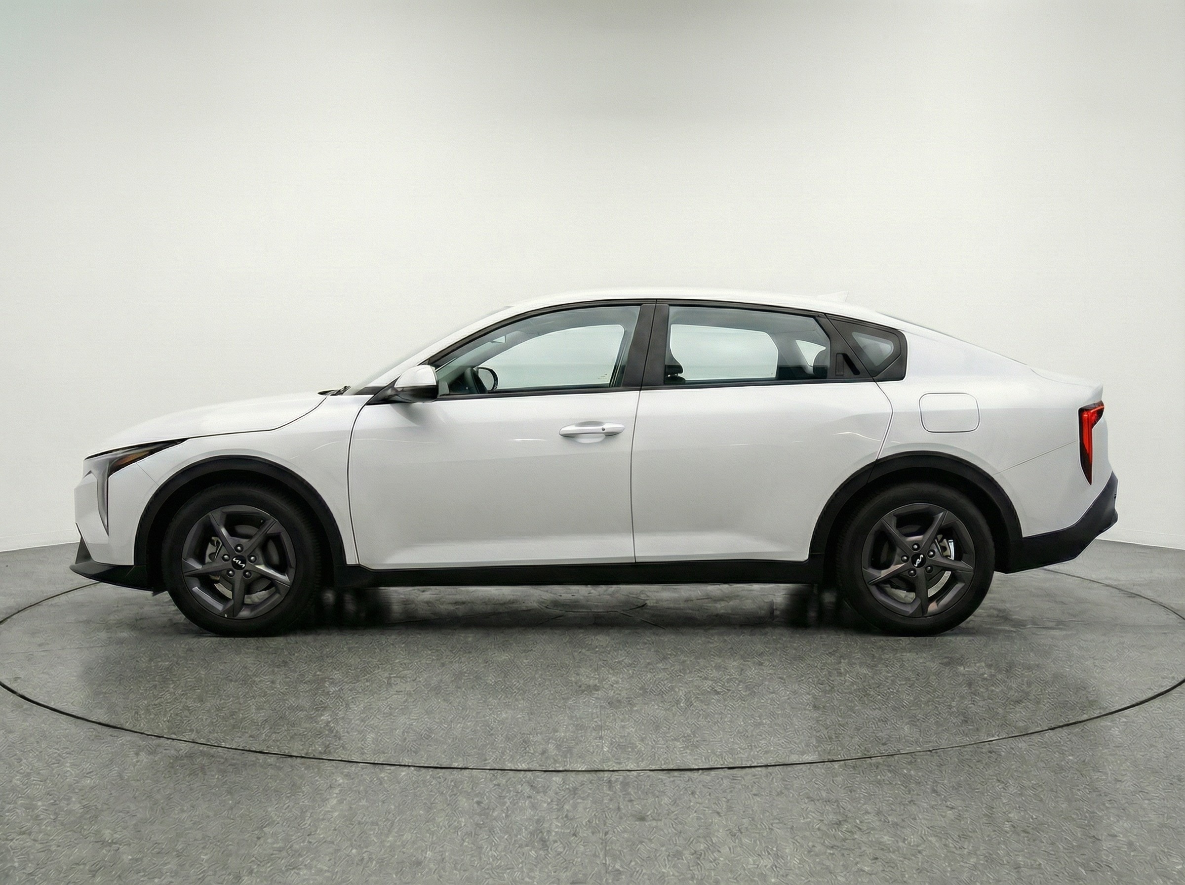 Thumbnail: 2025 Kia K4 - 4