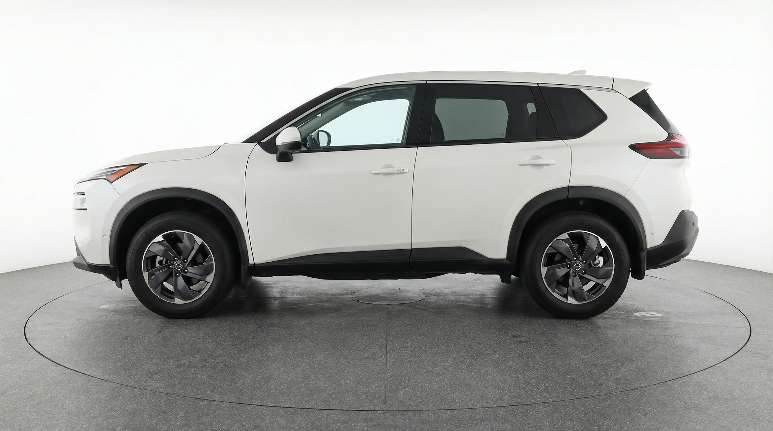 Thumbnail: 2025 Nissan Rogue - 4