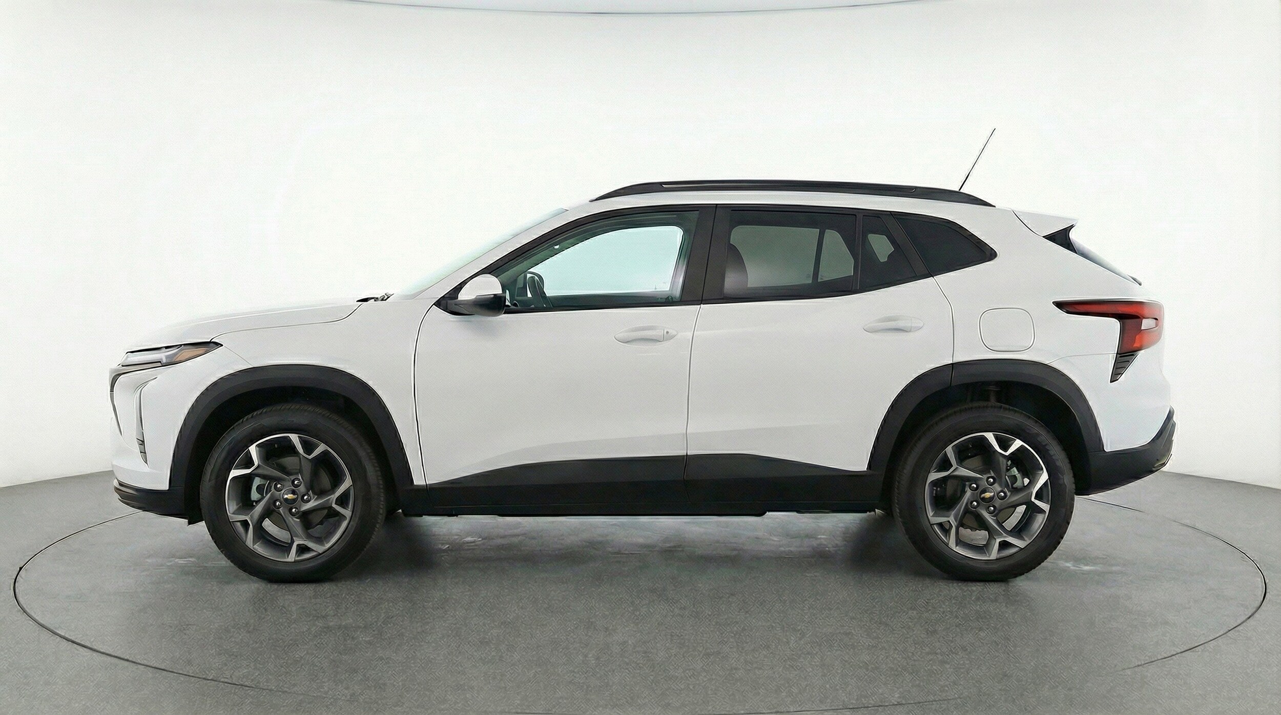 Thumbnail: 2025 Chevrolet Trax - 5